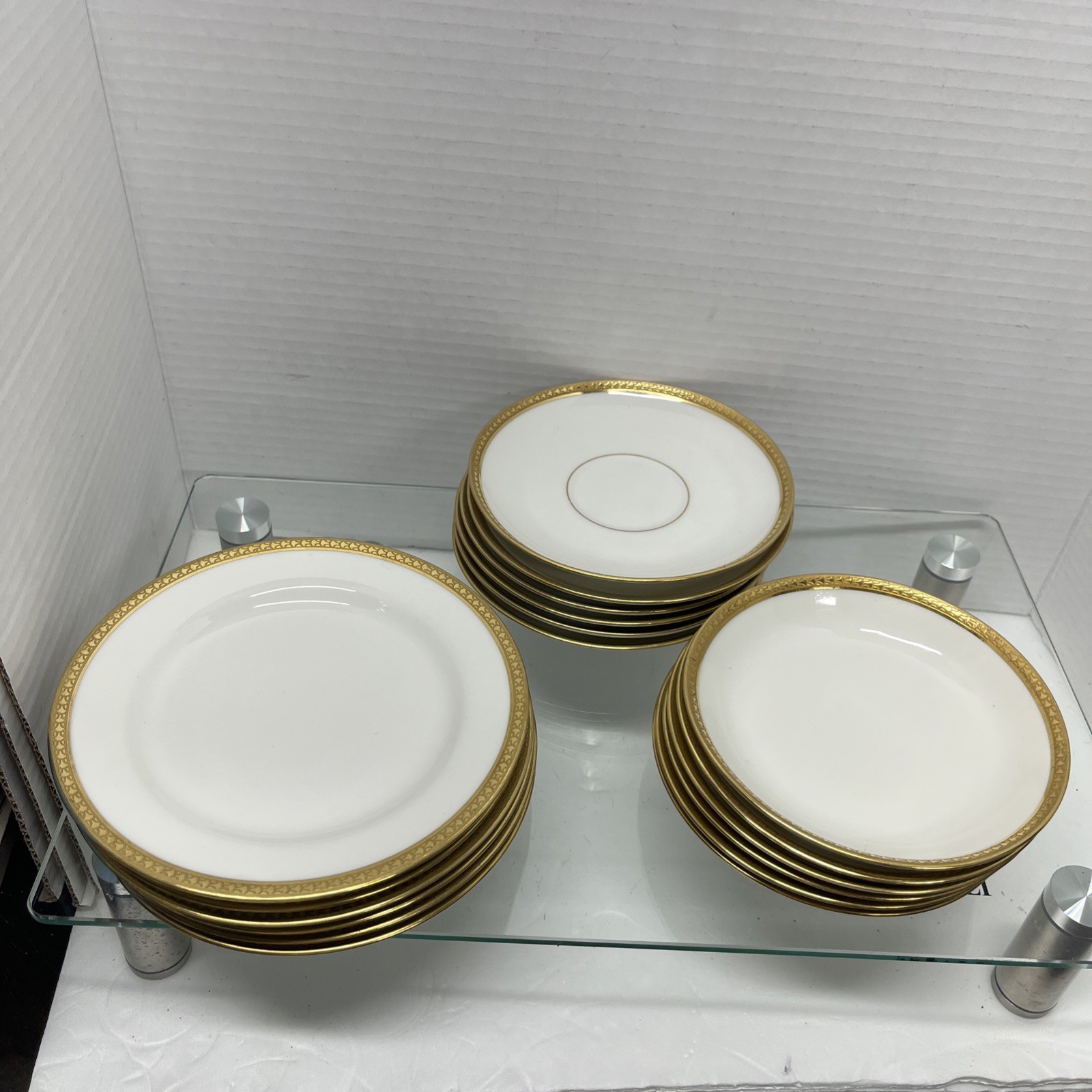 Lot Of 18 Limoges Elite Works France Saucers, Salad Dinner Plates Gold Rim Lot Of 18 Limoges Elite Works France Saucers, Salad Dinner Plates Gold Rim