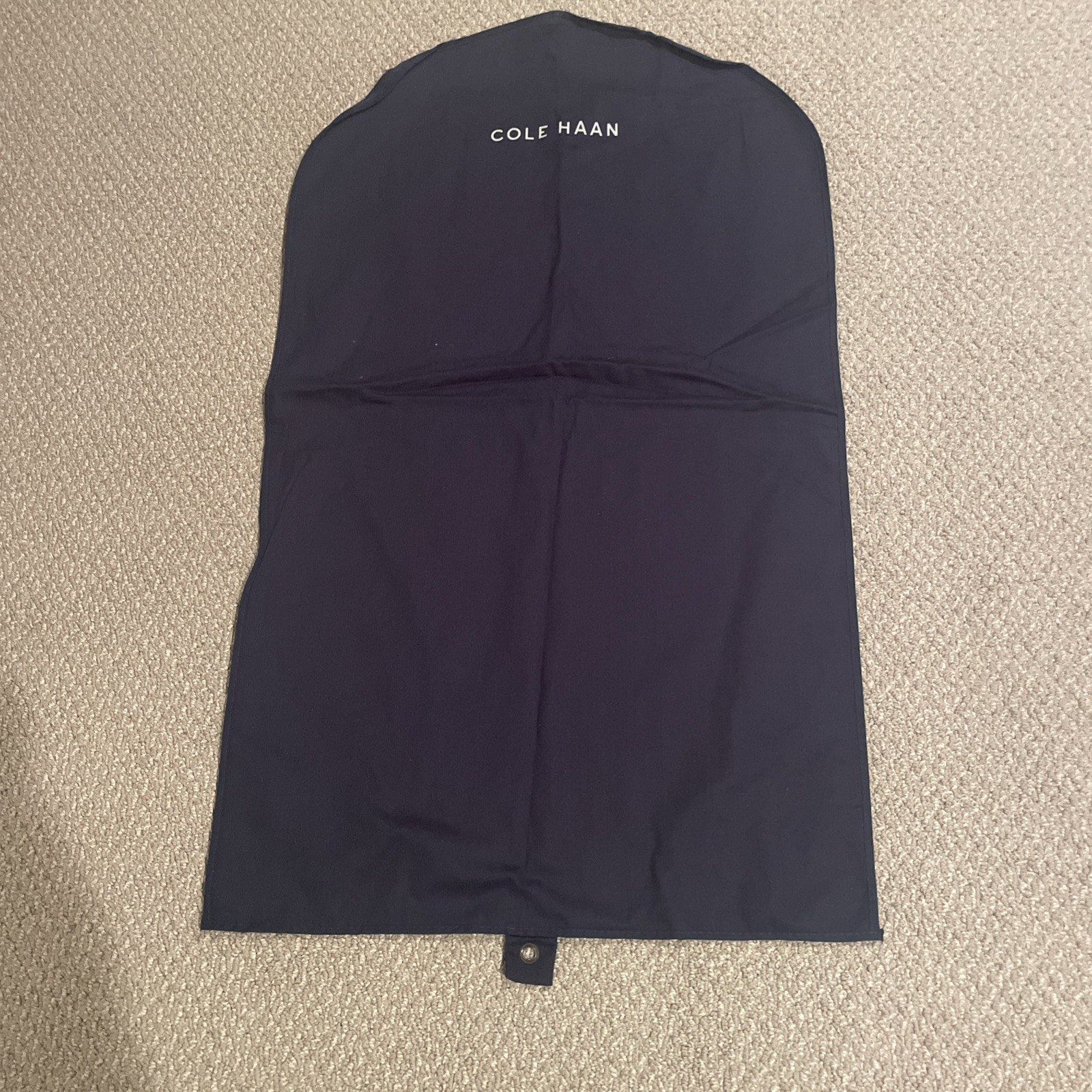 New~ COLE  HAAN  Garmet Fabric Travel Bag ~ 40” x 23”~ Black 