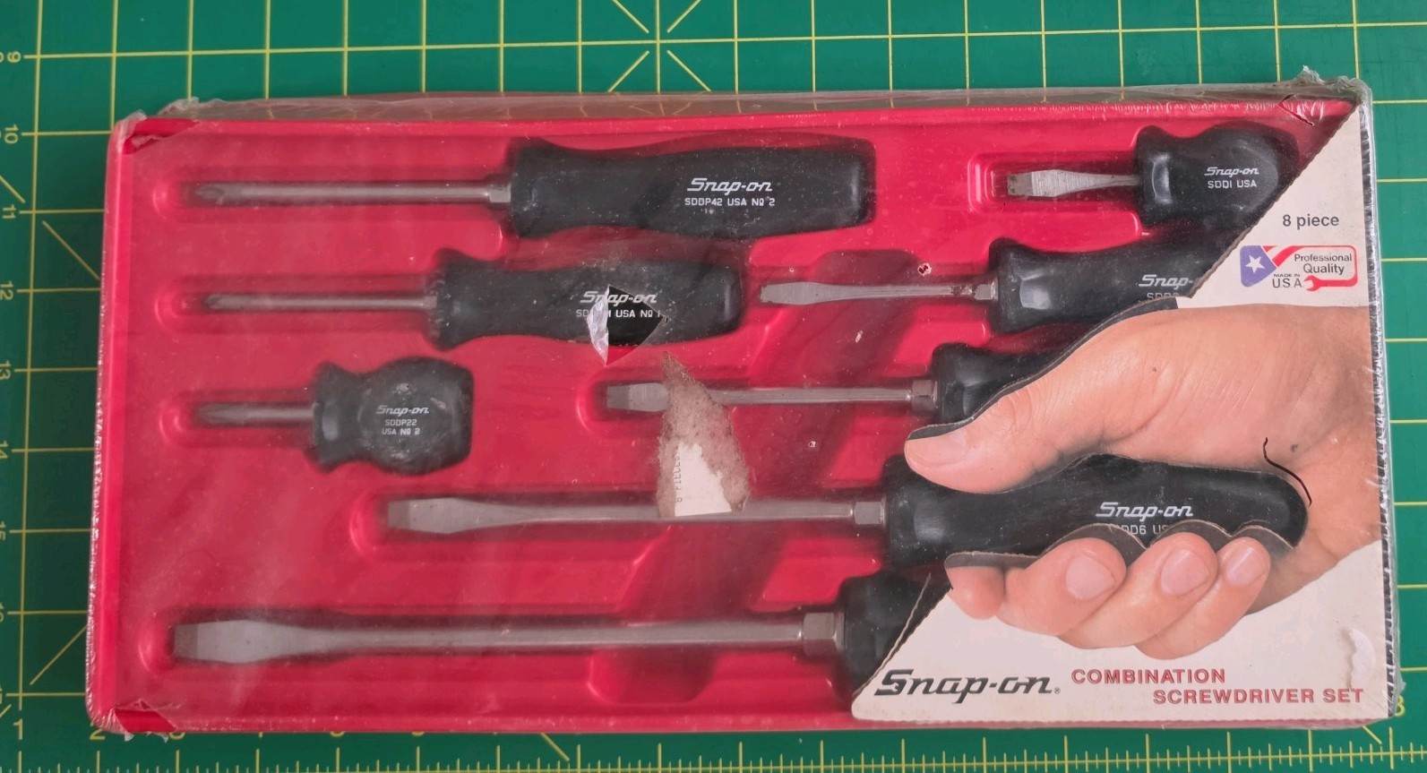 Vintage Snap On SDDX80 8pc Hard Handle Screwdriver Set NOS Sealed Red Tool Tray Vintage Snap On SDDX80 8pc Hard Handle Screwdriver Set NOS Sealed Red Tool Tray