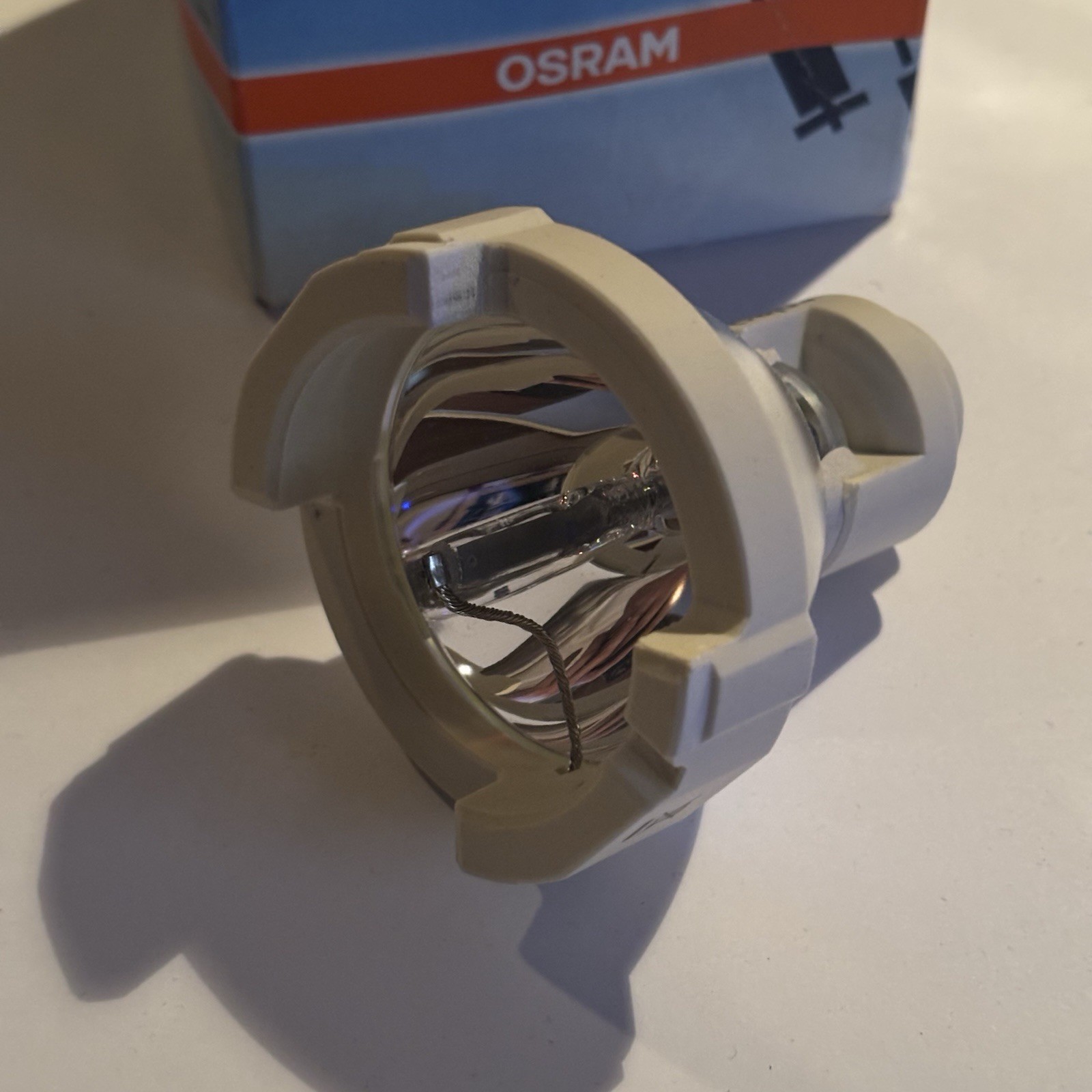 OSRAM XBO R 100W/45 OFR 100W 14V xenon short arc Lamp OSRAM XBO R 100W/45 OFR 100W 14V xenon short arc Lamp