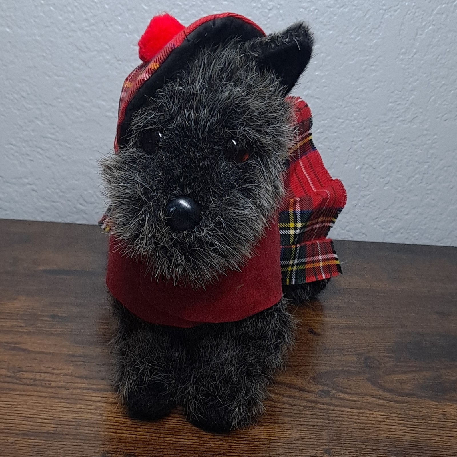Douglas The Cuddle Toy Scotty Dog Plush Vintage 1985 Christmas Outfit MPN1879 Douglas The Cuddle Toy Scotty Dog Plush Vintage 1985 Christmas Outfit MPN1879