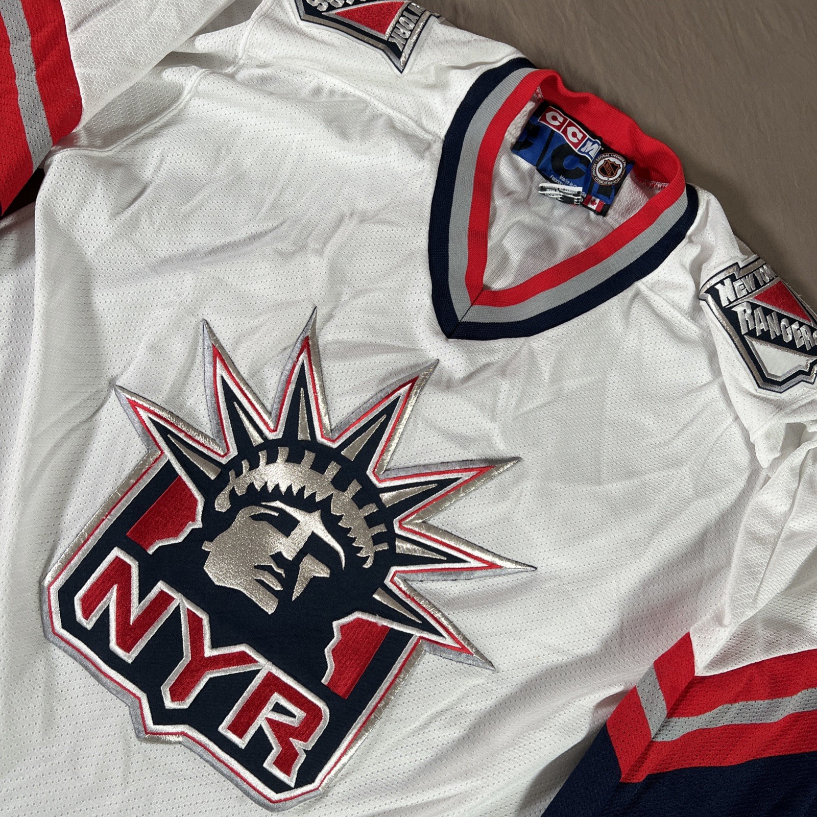 NY Rangers CCM Hockey Jersey Sweater L  Lady Liberty Vintage NHL Canada Made EUC