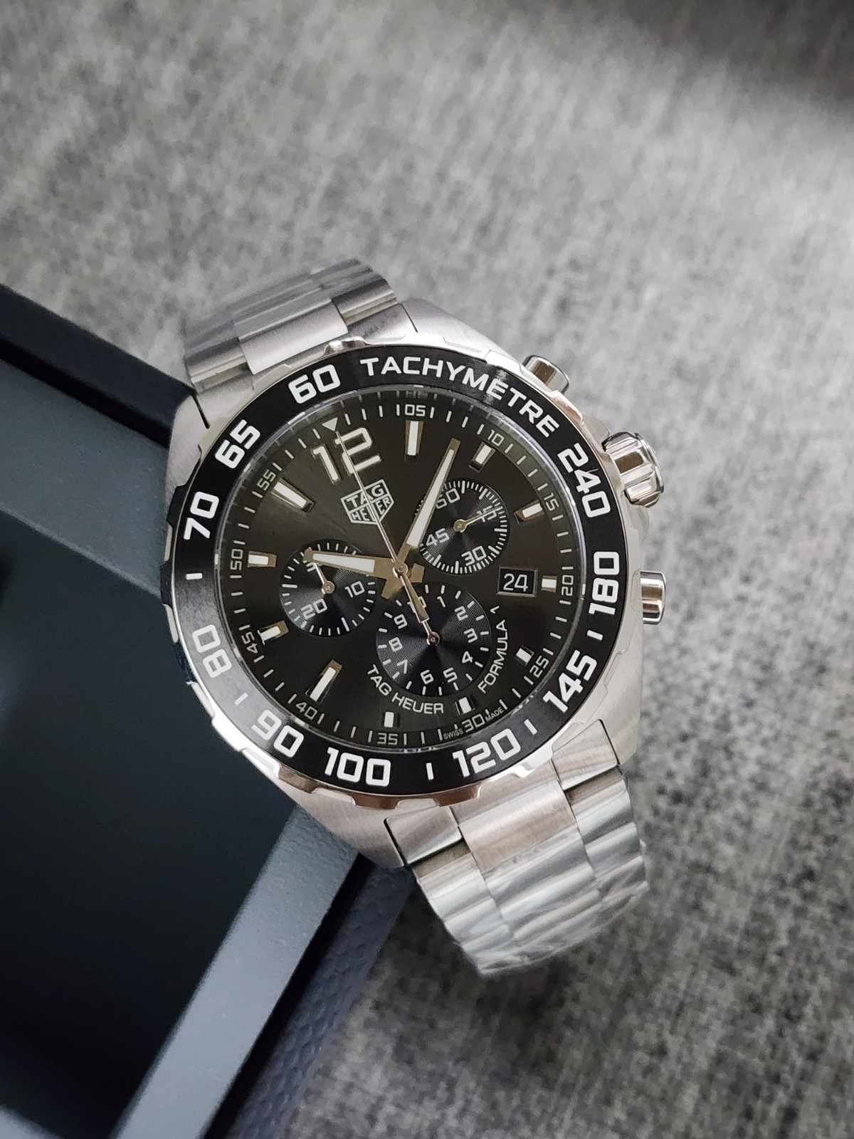 TAG Heuer Formula 1 Chronograph Mens Watch CAZ1011.BA0842 Stainless Steel