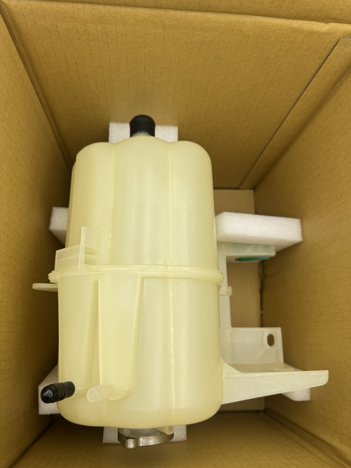 603-5131 Dorman Coolant Reservoir International Harvester 7600 7700 2005-2007
