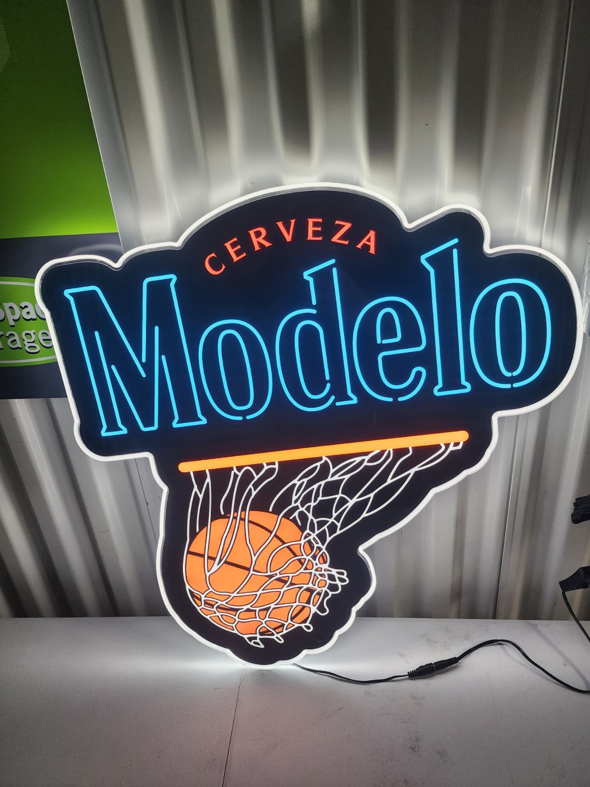 Modelo Cerveza Beer Mexican Fighting Spirit  Lion Basketball Nba LED Bar Sign