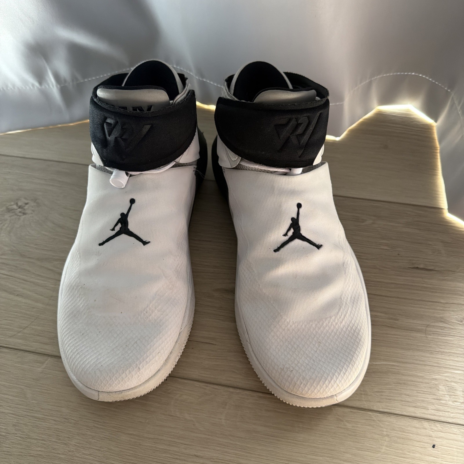 JORDAN WHY NOT ZER0. 1 WHITE/BLACK Size 10.5 JORDAN WHY NOT ZER0. 1 WHITE/BLACK Size 10.5