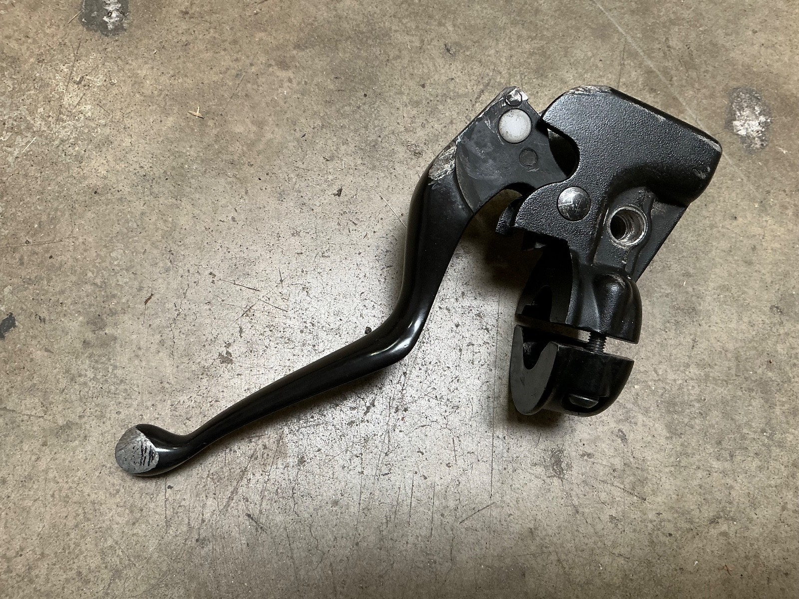 HARLEY-DAVIDSON 14-16 FORTY EIGHT 14-22 IRON 883 CLUTCH PERCH MOUNT WITH LEVER HARLEY-DAVIDSON 14-16 FORTY EIGHT 14-22 IRON 883 CLUTCH PERCH MOUNT WITH LEVER