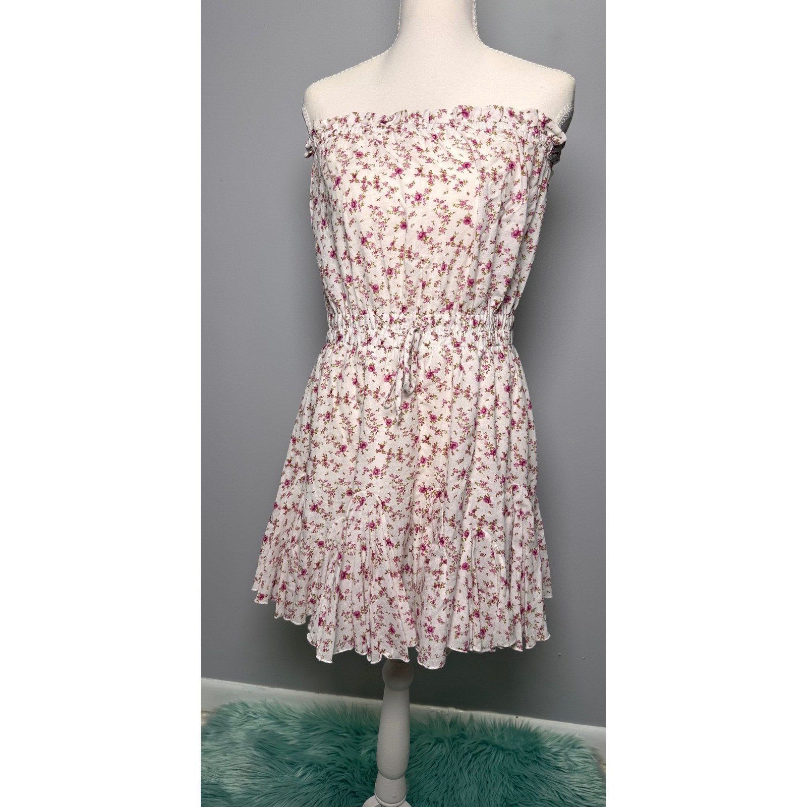Mainstrip Floral Strapless Mini Dress Pink White Ruffle Cotton Large LR71190 Mainstrip Floral Strapless Mini Dress Pink White Ruffle Cotton Large LR71190