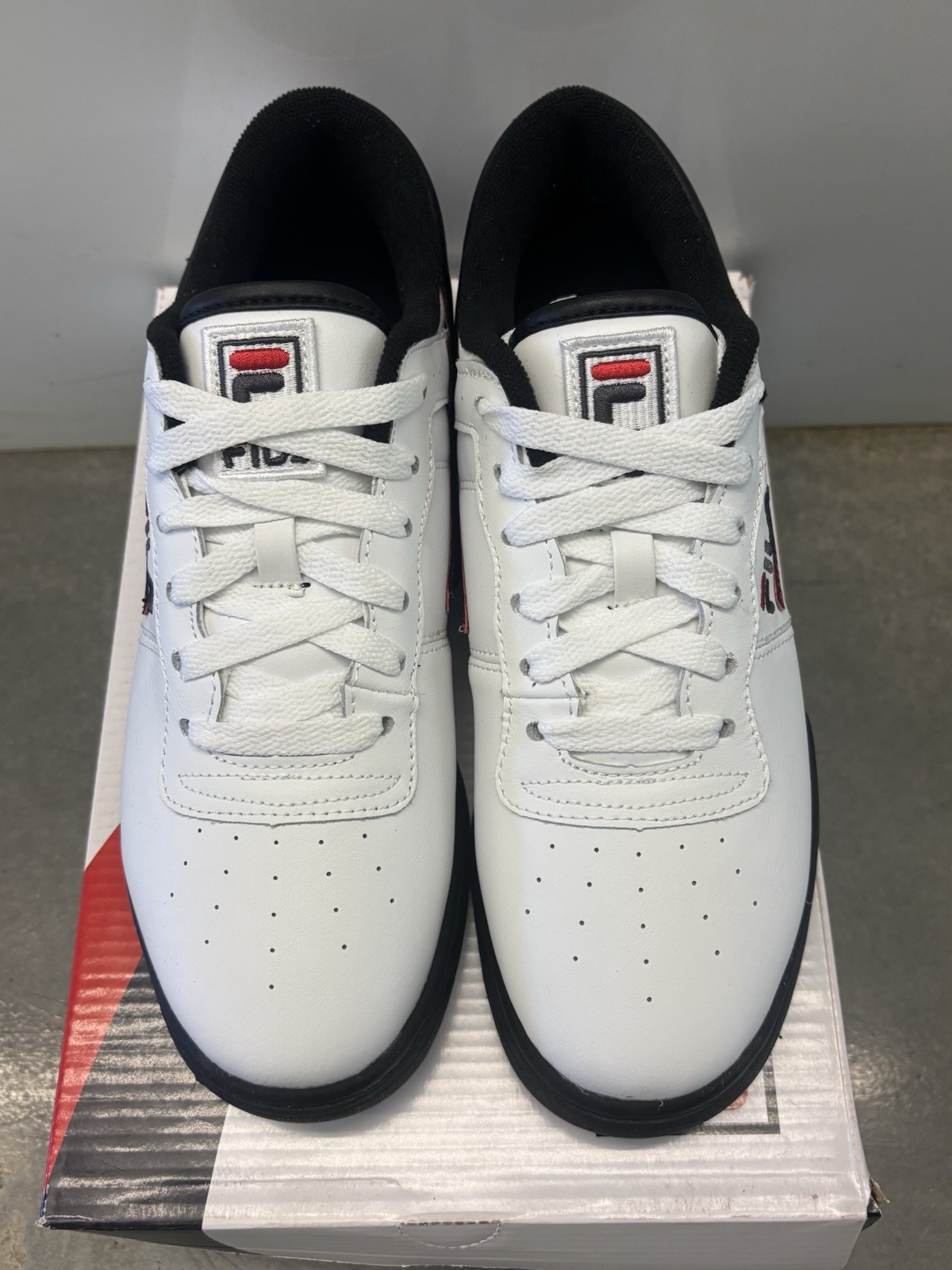 FILA Original Fitness White/Black/Red Synthetic Low Top Lace Up Men\'s Sneaker FILA Original Fitness White/Black/Red Synthetic Low Top Lace Up Men\'s Sneaker