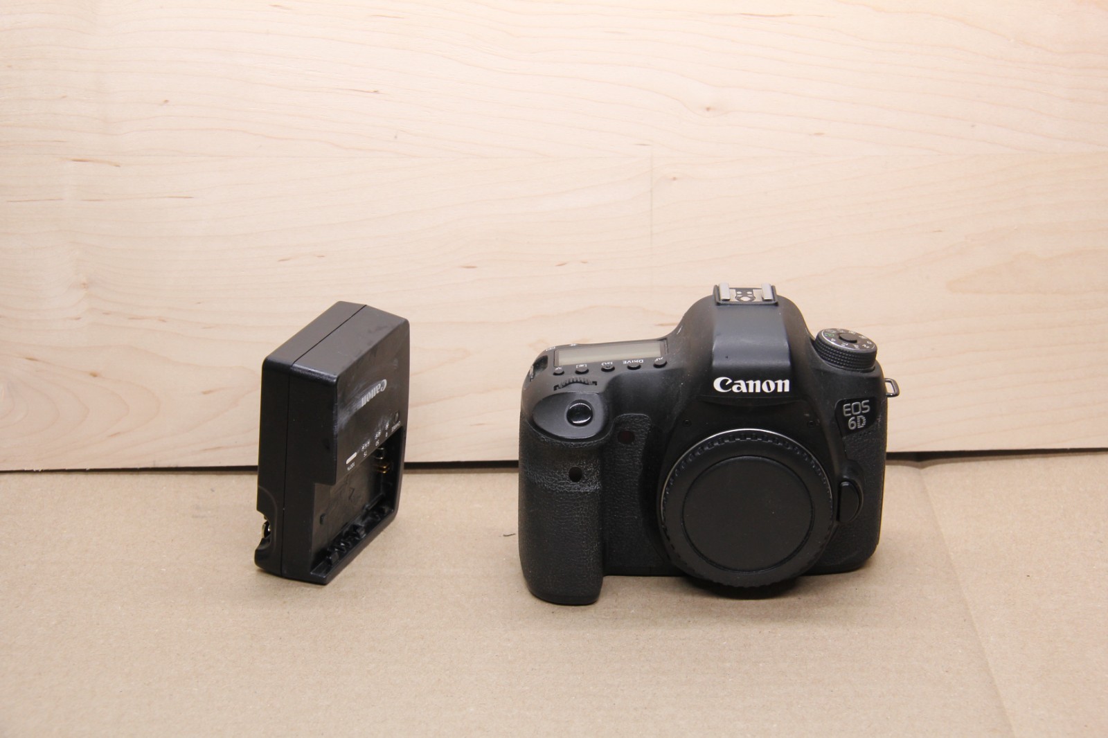 Canon EOS 6D 20.2MP Digital SLR Camera - Black (Body Only) 55K Shutter Count
