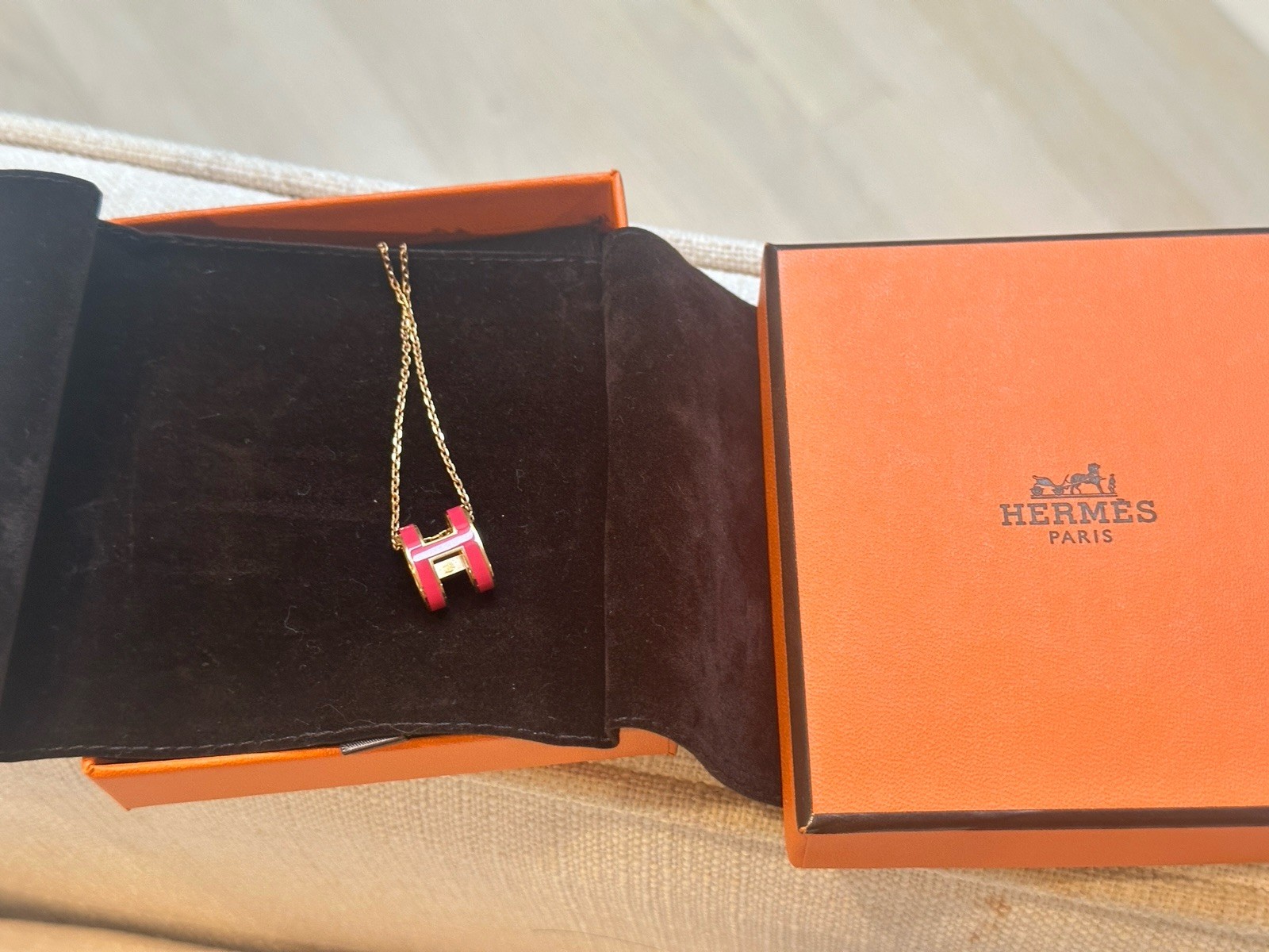 HERMÈS H Letter Pendant Necklace Pink Enamel Yellow Gold Cable Chain HERMÈS H Letter Pendant Necklace Pink Enamel Yellow Gold Cable Chain