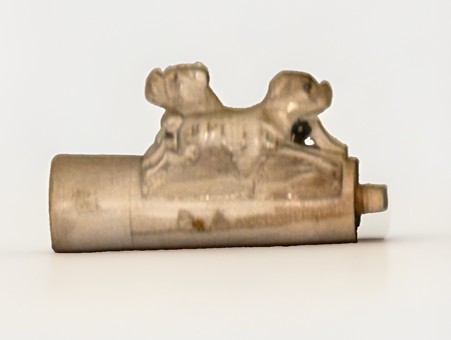 ANTIQUE HAND CARVED MEERSCHAUM DOGS PIPE