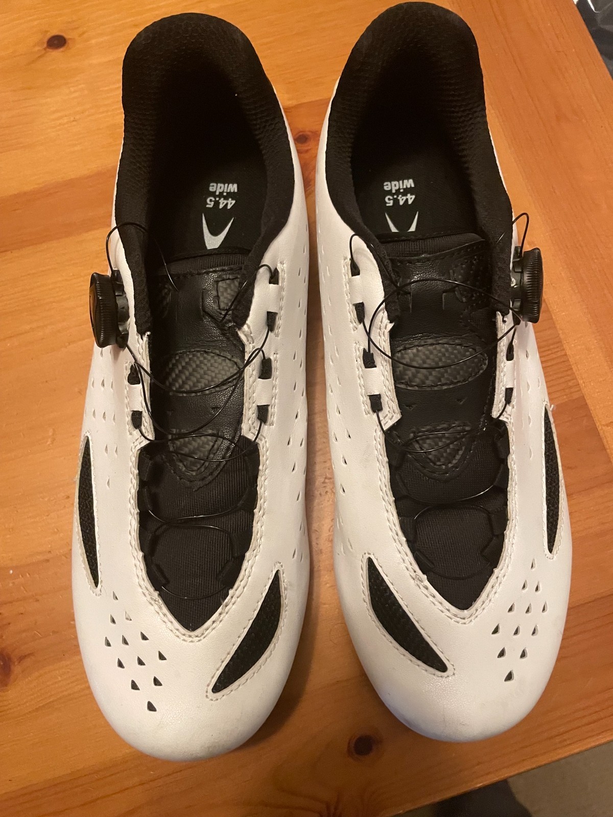 Lake Cycling Shoes CX219 Size 44.5 White Black BOA Carbon Sole Great Condition