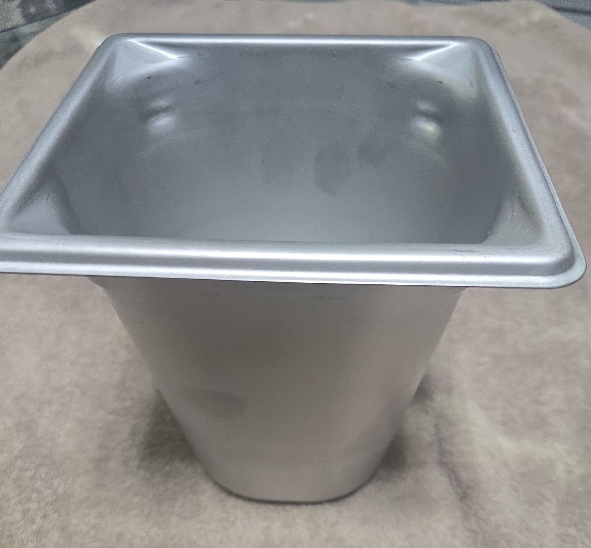 Vollrath Super Pan 3 1/6  8