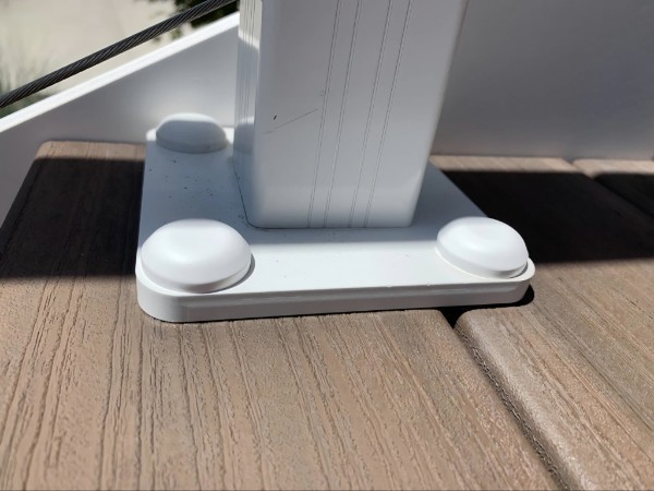 100 NEW white RH20 finishing caps / screw covers 100 NEW white RH20 finishing caps / screw covers