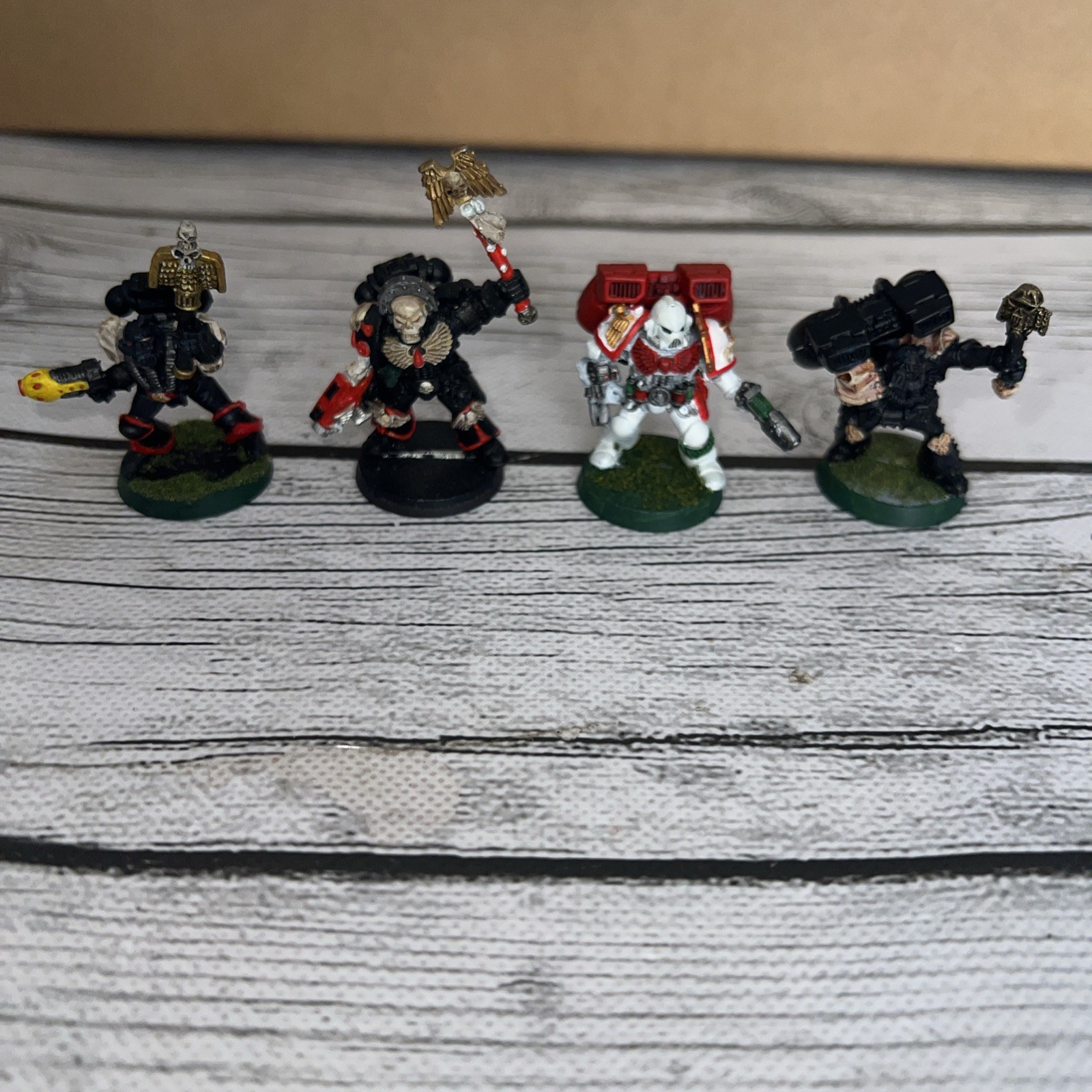 Lot Of 4 Random Warhammer 40k Space Marines OOP Vintage Metal - Well Painted