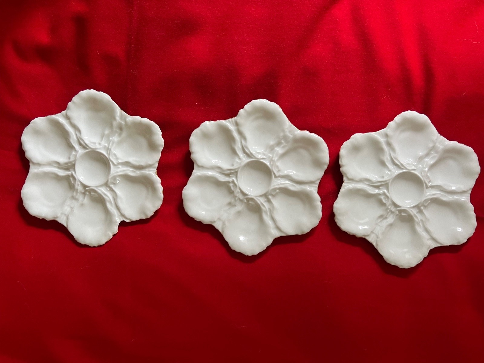 3 Antique Haviland & Co Limoges White Oyster Plates Mark F 1876-1889 SEE DETAILS 3 Antique Haviland & Co Limoges White Oyster Plates Mark F 1876-1889 SEE DETAILS