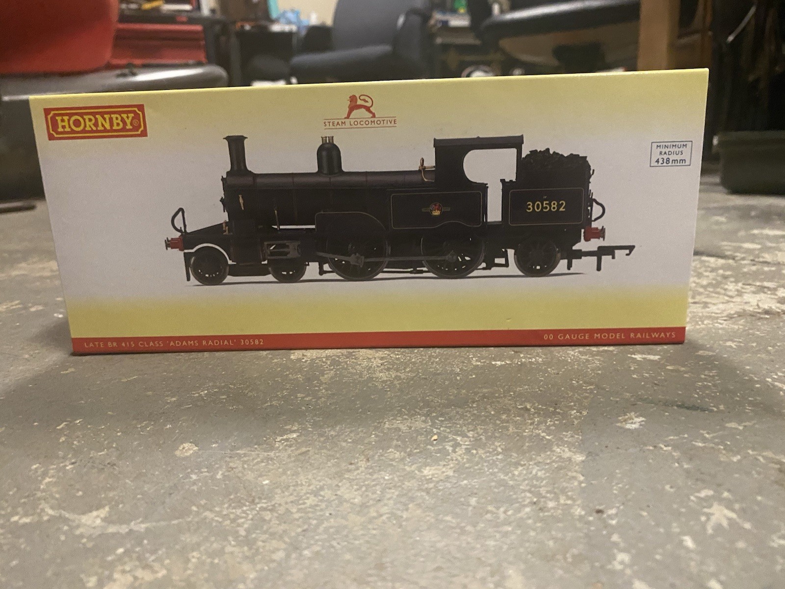 Hornby R3333 Adams Radial 4-4-2T Locomotive Black BR