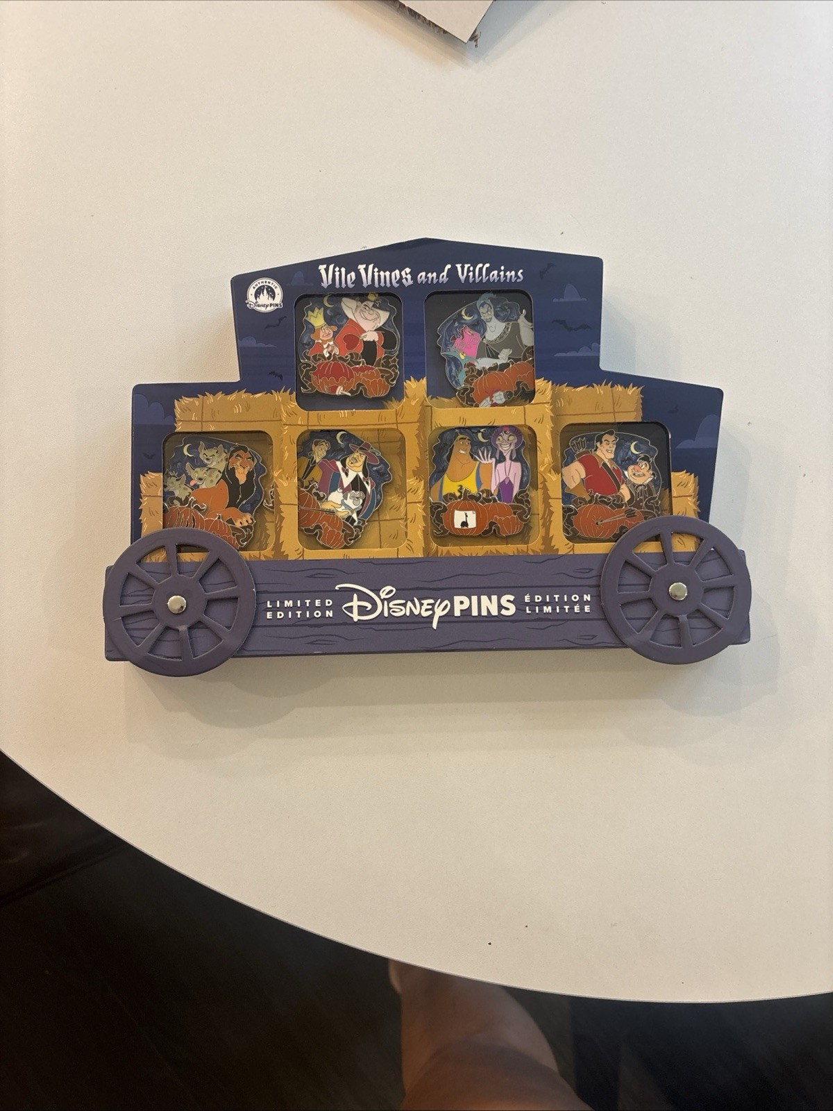 Disney 2026 Vile Vines And Villains Halloween Pin Box Set With Chasers LE2000