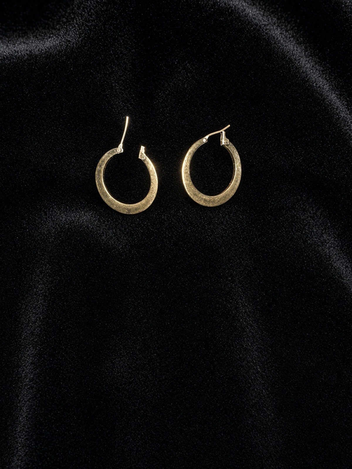 Vintage Signed MONET Hoop Earrings