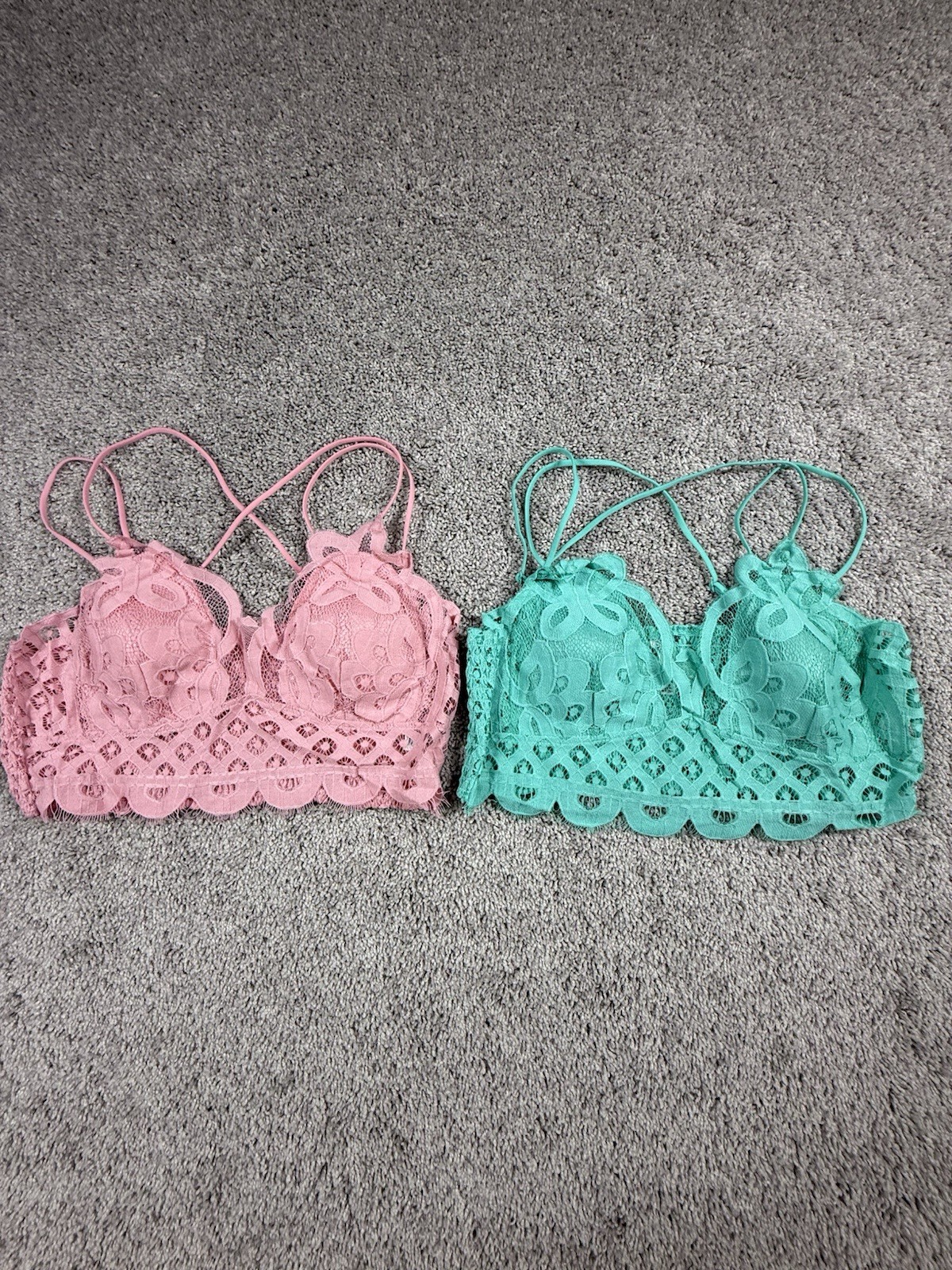 New Zenana 2 Lace Bralettes Elastic Back Adjustable Strap Size 2X Pink Green