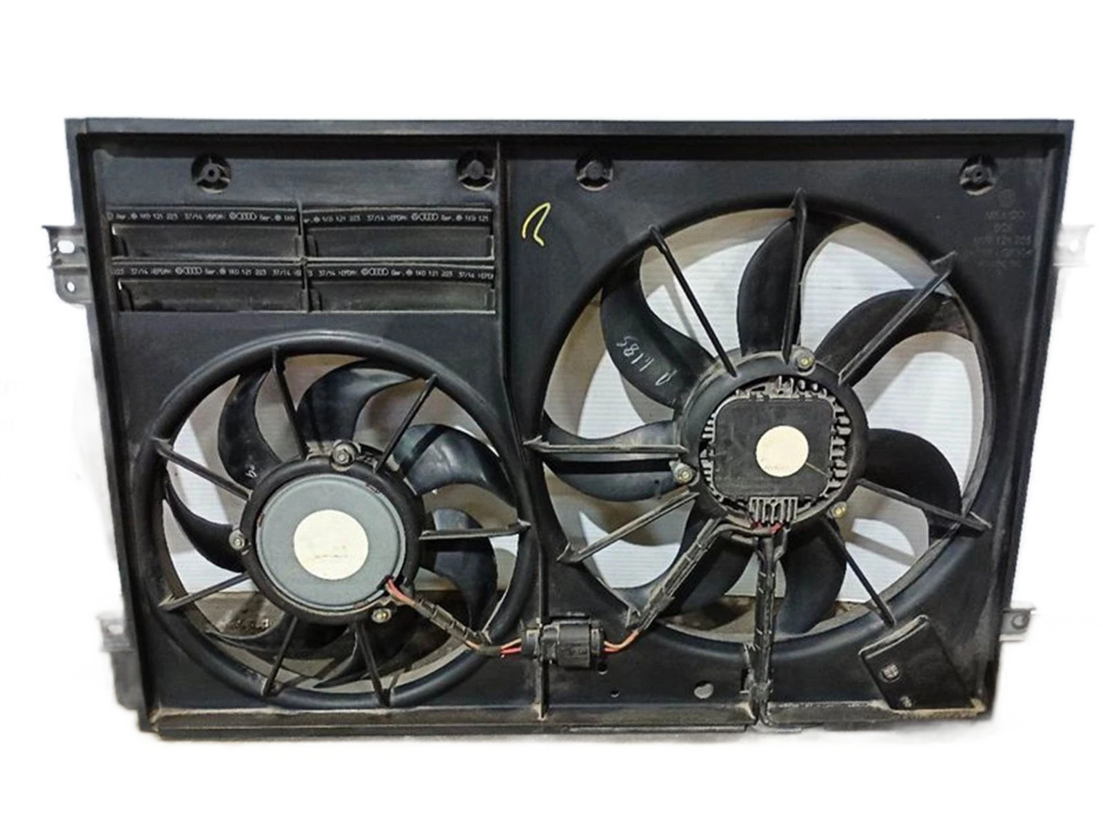 2013-2017 Volkswagen Passat Radiator Cooling Fan Motor Assembly OEM