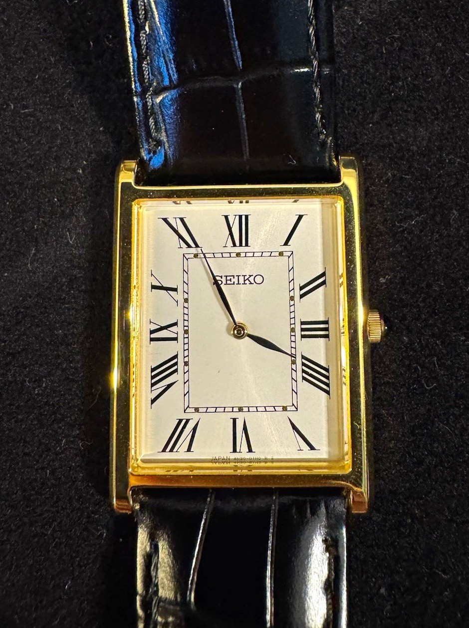Seiko Tank Men\'s Watch-Gold Tone w Leather Strap/27.2mm NEW WITH PAPERS Seiko Tank Men\'s Watch-Gold Tone w Leather Strap/27.2mm NEW WITH PAPERS