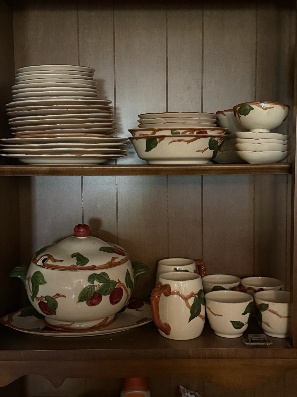 Vintage Franciscan Apple Earthenware 40-Piece Dinnerware Set USA Made – Retired
