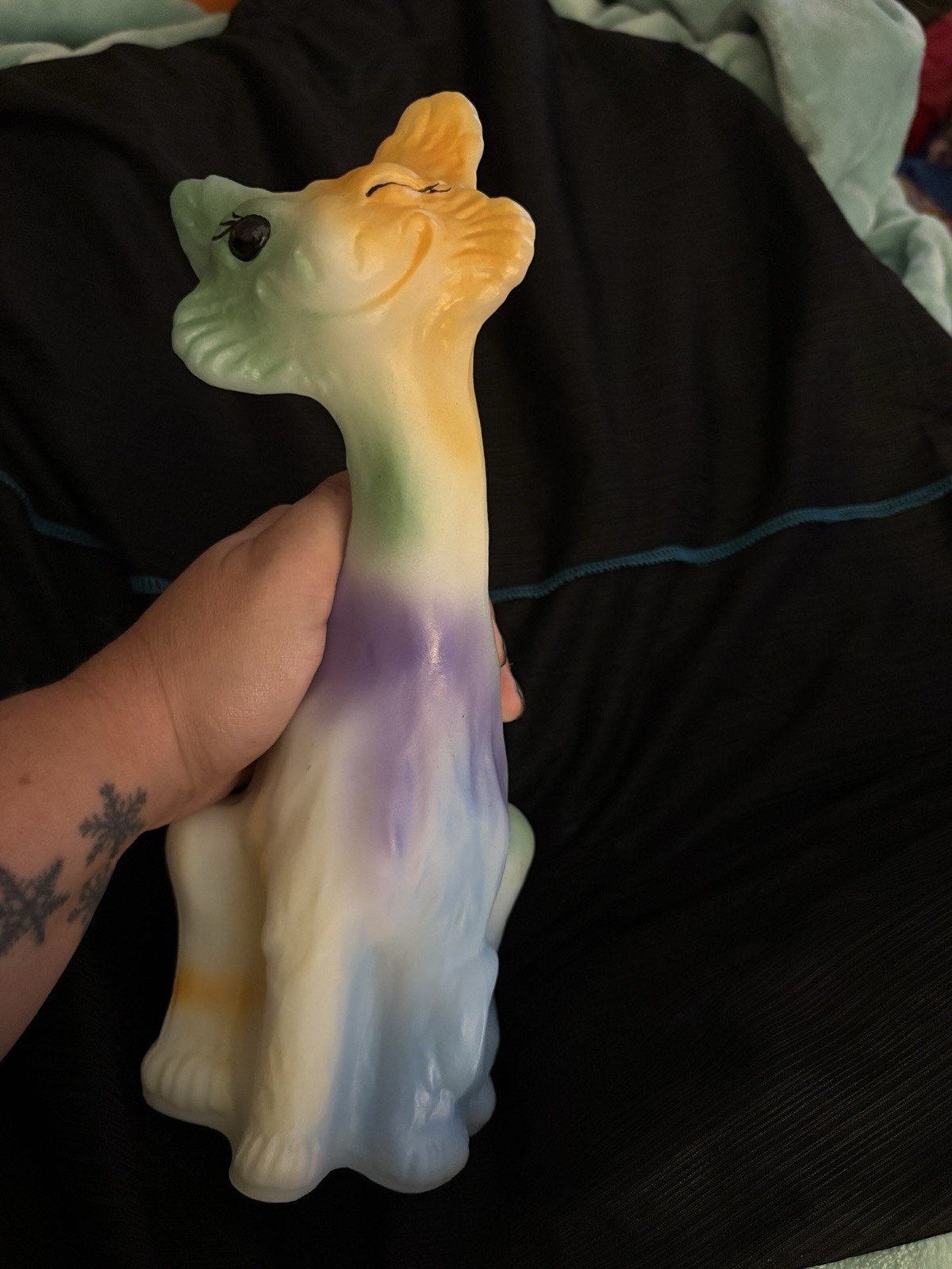 Rare Tie Dye Fenton Alley Cat Hand Painted S Hughes Signed Rare Tie Dye Fenton Alley Cat Hand Painted S Hughes Signed