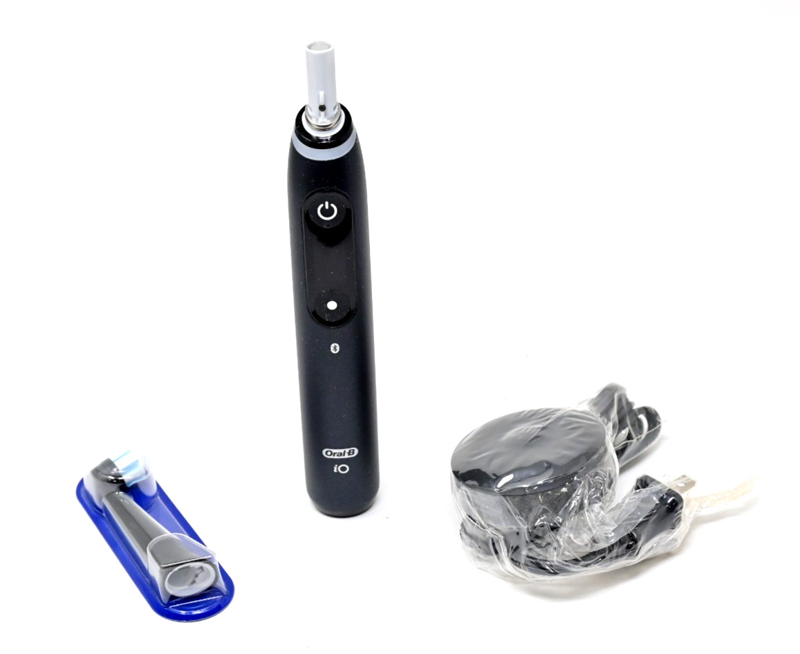 Oral-B iO Series 7 Rechargeable Connected Electric Toothbrush Black Onyx