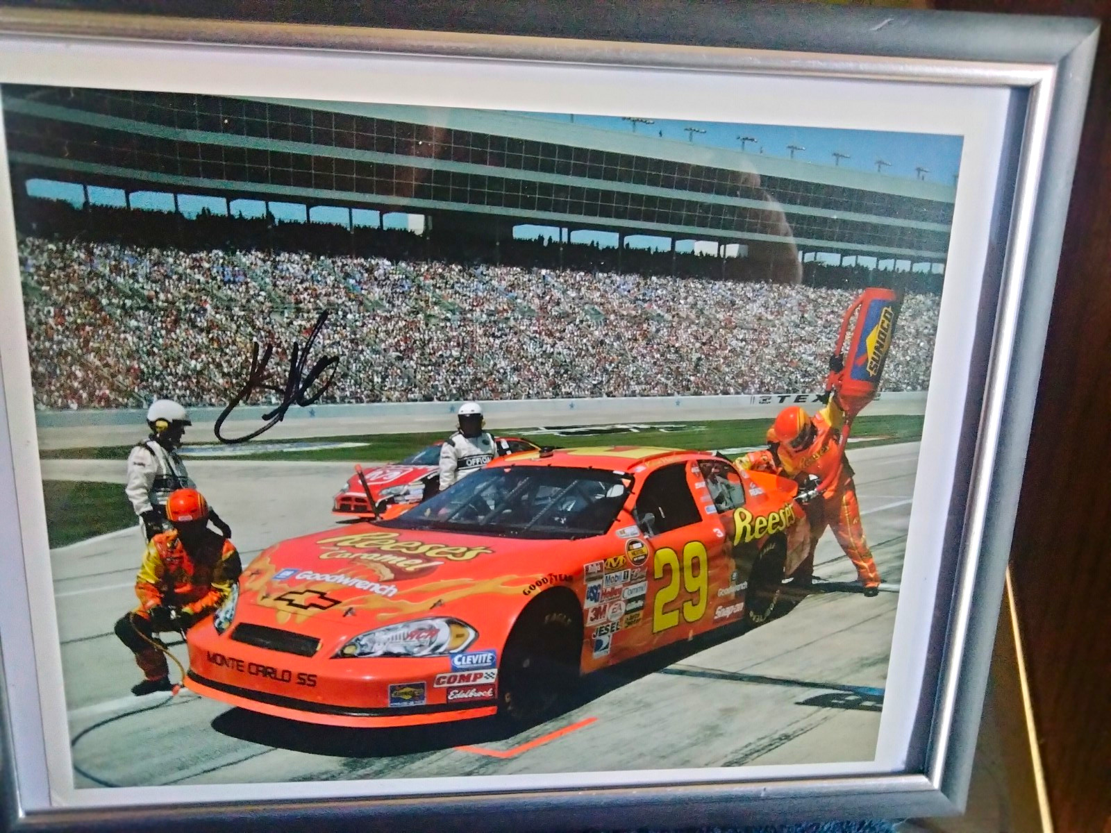 Kevin Harvick Signed Original NASCAR Photo - Richard Childress #29 Reese's