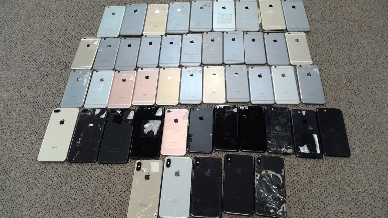 Lot of 47 Untested Apple iPhone 6 6S 7 X XS For Parts