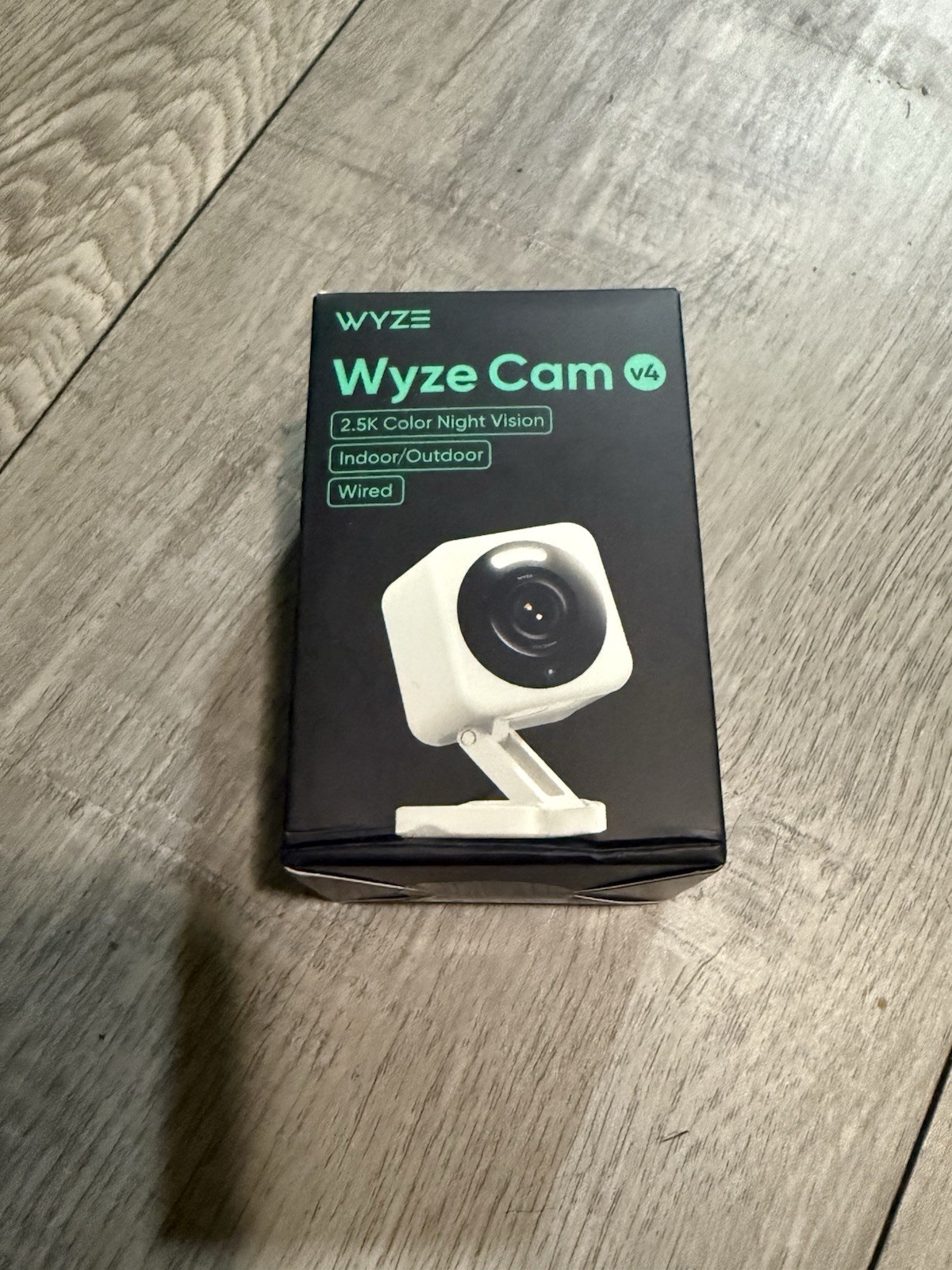 Wyze Cam v4 - 2.5K QHD Indoor/Outdoor WiFi Smart Security Camera Wyze Cam v4 - 2.5K QHD Indoor/Outdoor WiFi Smart Security Camera