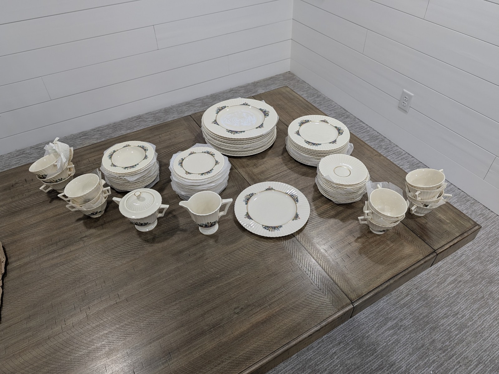 Lenox Rutledge Set 77 Pieces-Pick Your Pieces-Immaculate Condition Lenox Rutledge Set 77 Pieces-Pick Your Pieces-Immaculate Condition