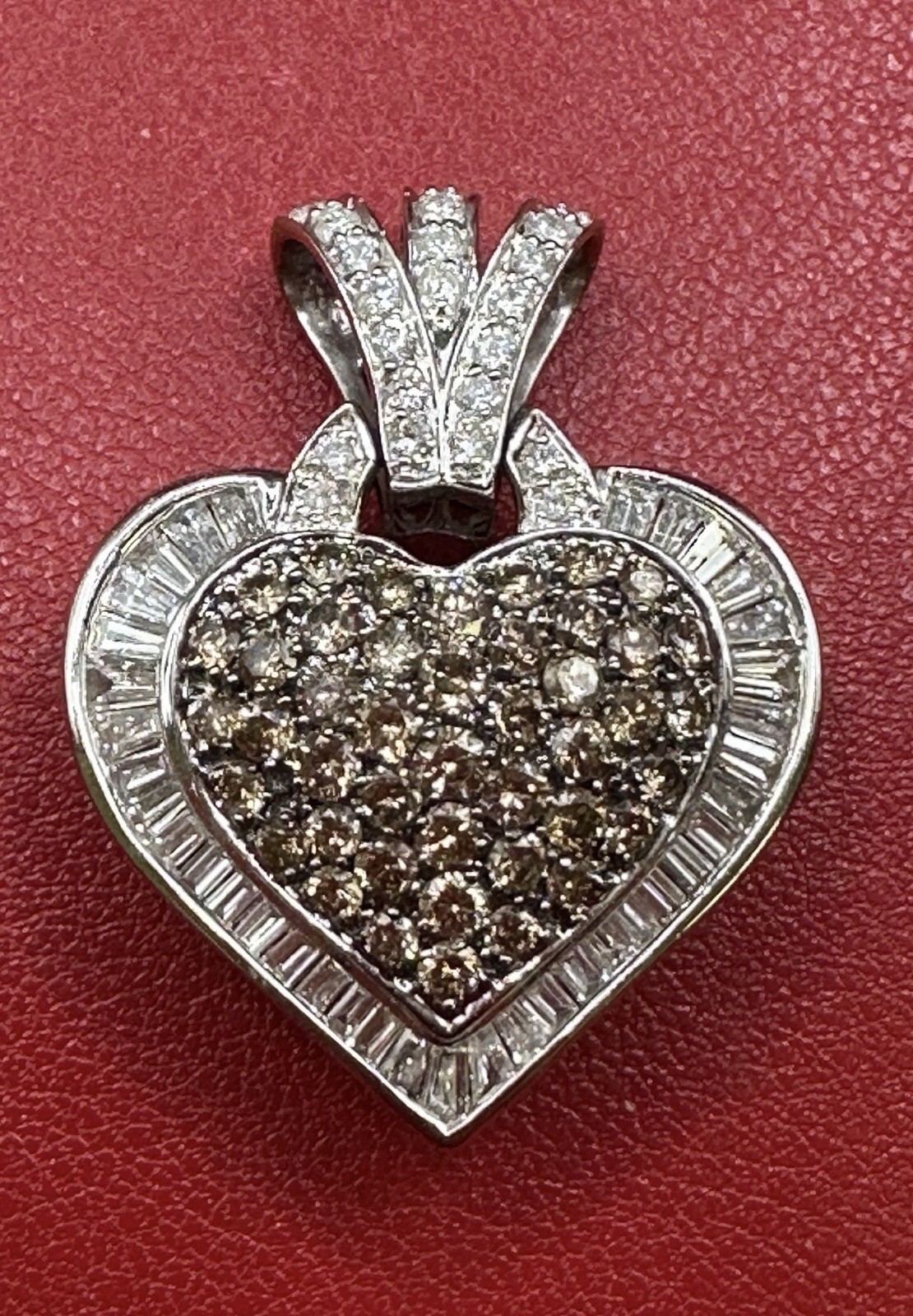 18K WG Stunning Heart Pendant Approx 2.25ctw--Weight 8.95g--Well Made