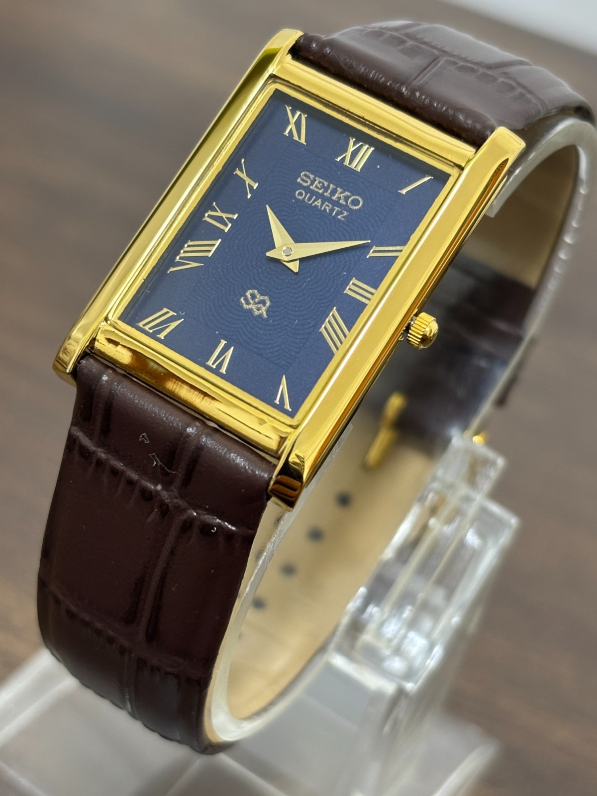 Vintage Refurbished Seiko Slim Tank Men\'s Roman Dial Wrist Watch