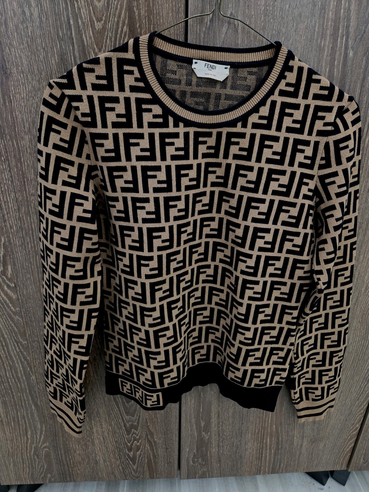 FENDI Women Motif FF Monagram Pullover Knit Sweater  Authentic Made In Italy