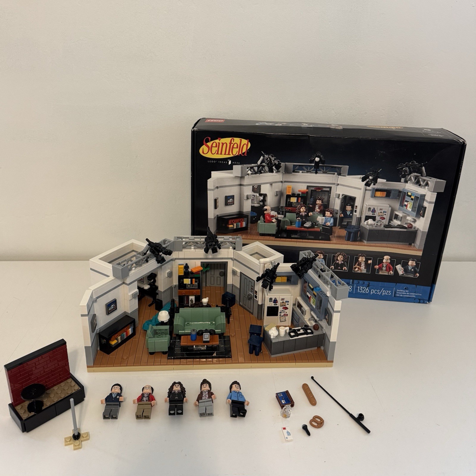 LEGO Ideas Seinfeld 21328 - Newly Opened and Built - Includes Box Instructions