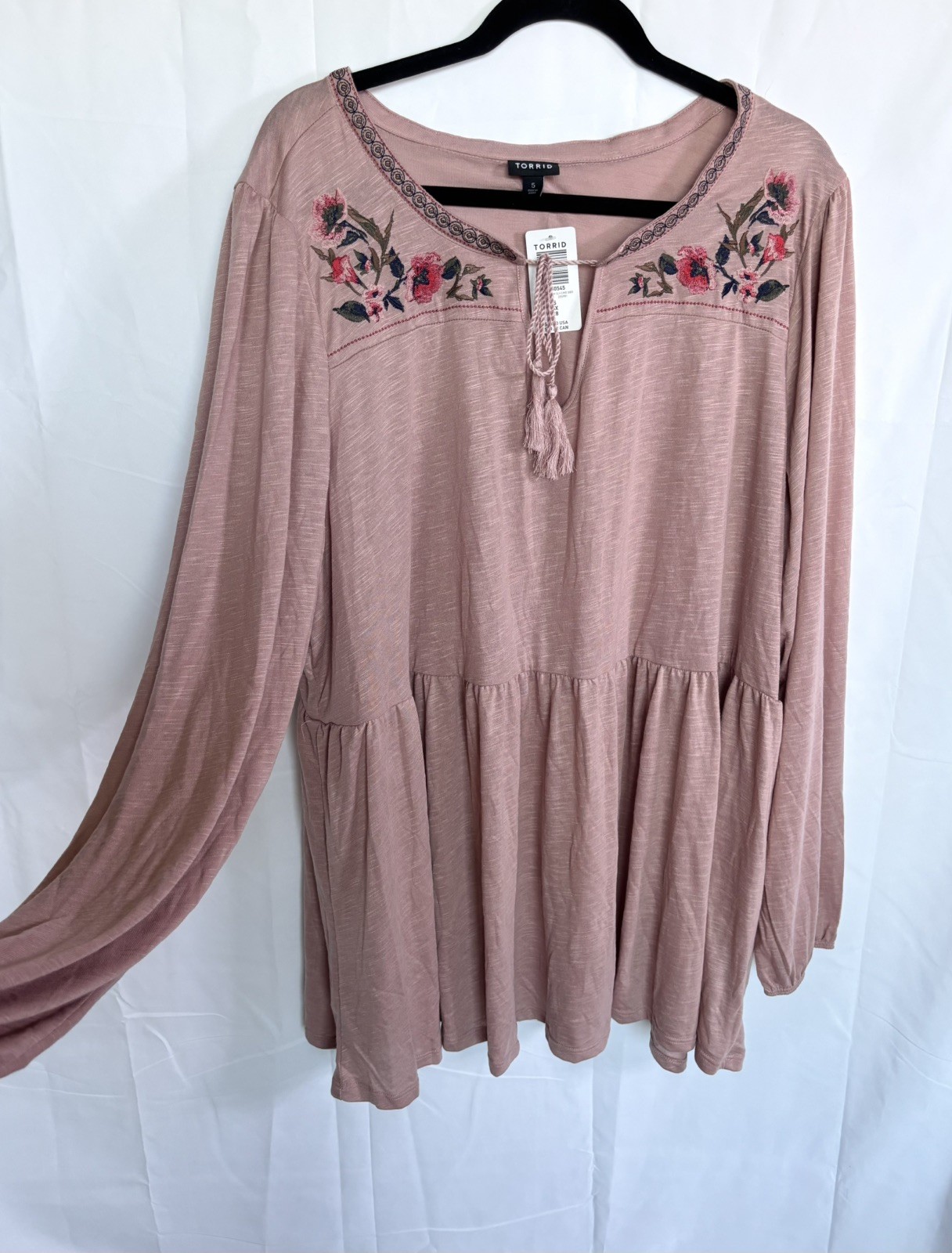 Torrid embroidered Babydoll Top size 5 Long Sleeve knit pullover 5X new boho Torrid embroidered Babydoll Top size 5 Long Sleeve knit pullover 5X new boho