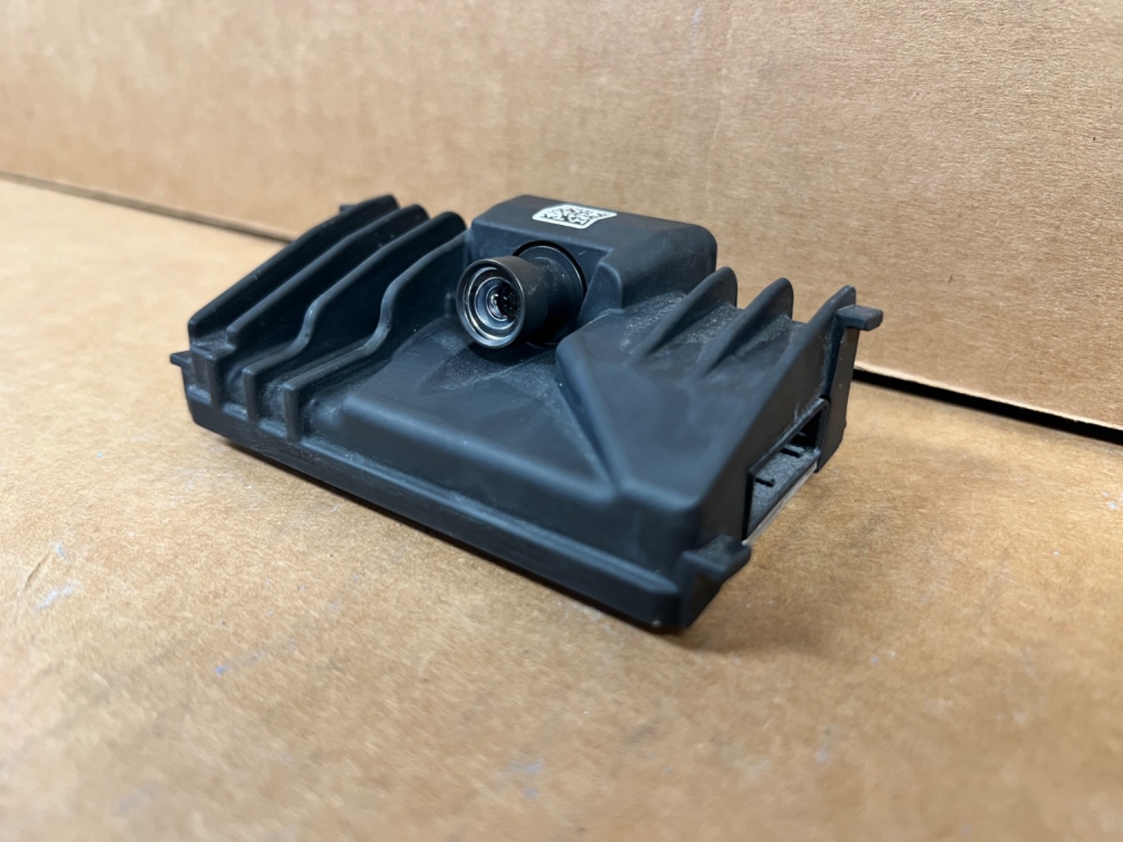 OEM 2024-26 GMC / CHEVROLET / CADILLAC / BUICK Front Lane Assist Camera 86535062 OEM 2024-26 GMC / CHEVROLET / CADILLAC / BUICK Front Lane Assist Camera 86535062
