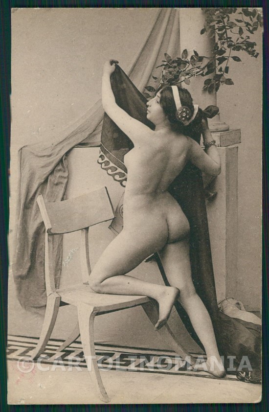Risk Nude Lady postcard KS7653