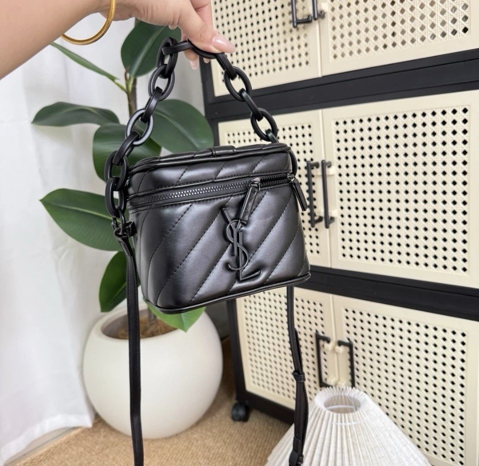 2026 Saint Laurent Beauty GWP VIP Vanity Case Converted Bag Black (preorder)