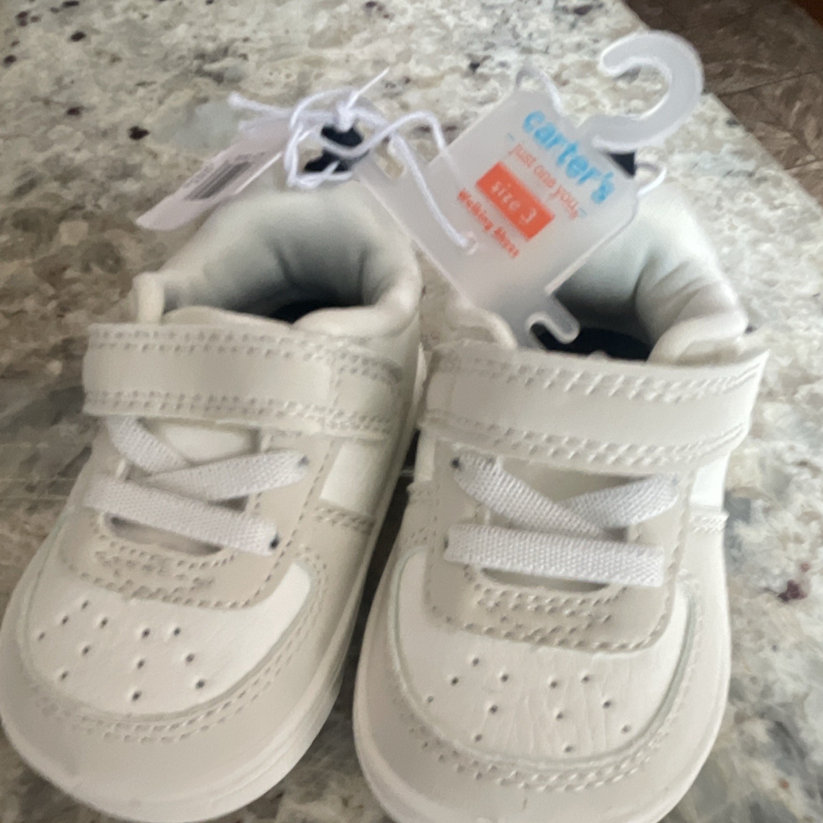 Carter\'s Boys White Low Top Sneakers Hook & Loop Adjustable Strap Size 3