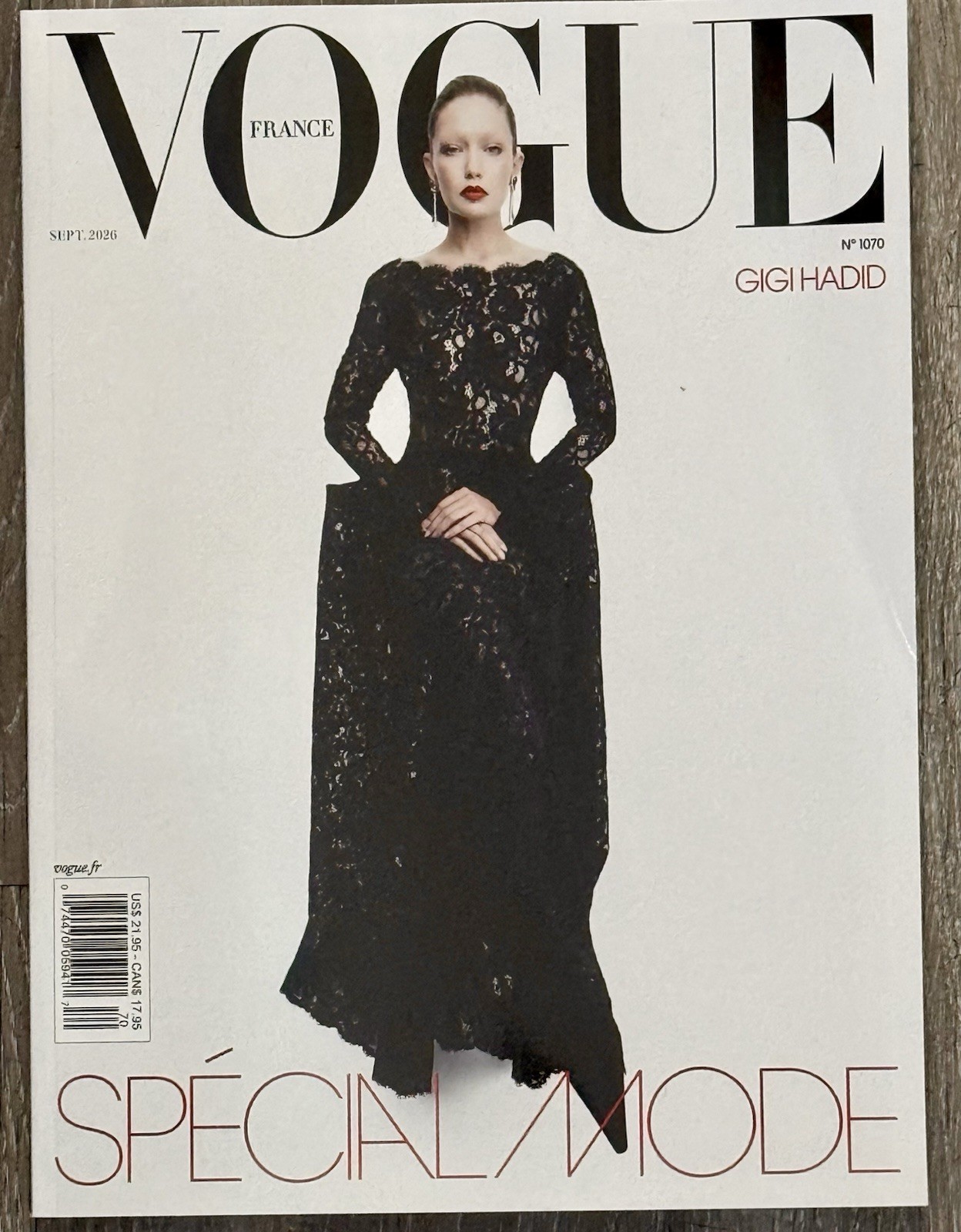 VOGUE FRANCE MAGAZINE - SEPTEMBER 2026  - BRAND NEW