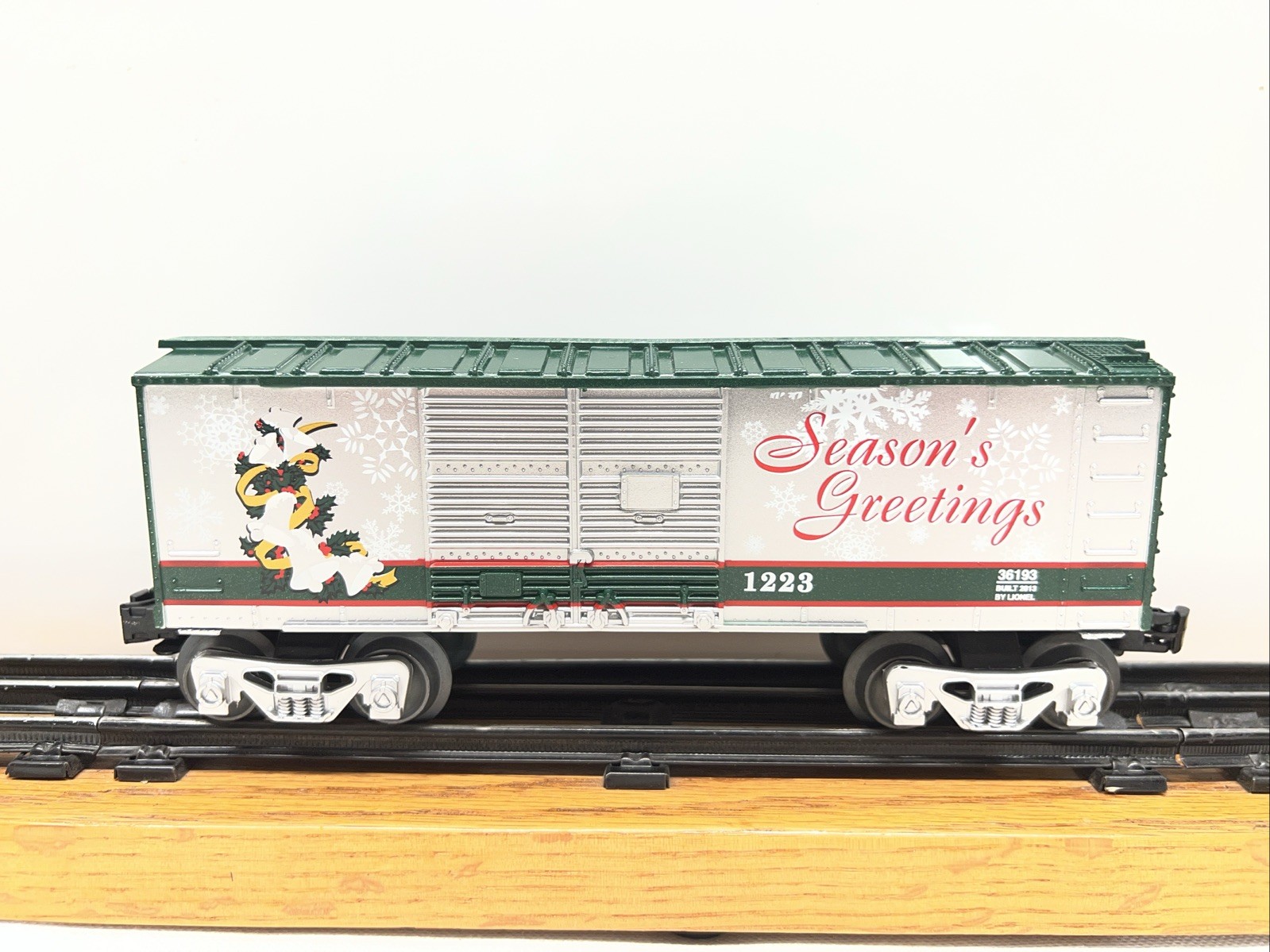 LIONEL SILVER BELL EXPRESS 36193 BOXCAR SET BREAKOUT NEW LIONEL SILVER BELL EXPRESS 36193 BOXCAR SET BREAKOUT NEW