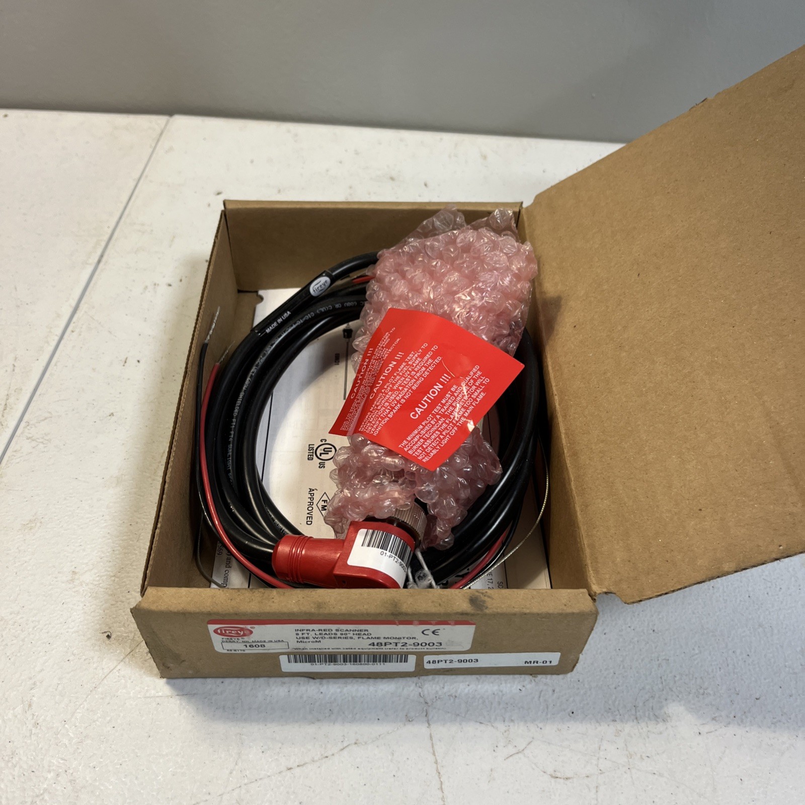Fireye 48PT2-9003 Infra-Red Scanner – 8 Ft Lead, 90° Head – Brand New in Box
