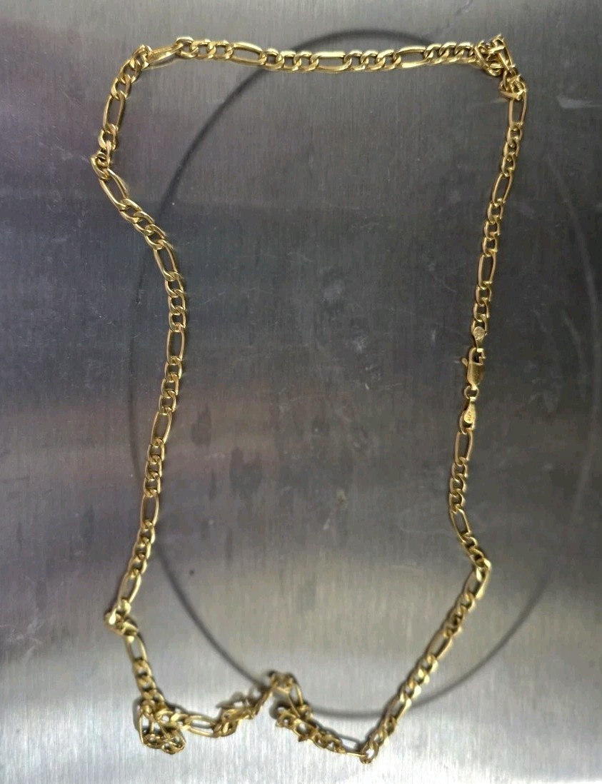 14k Yellow Gold Figaro Chain Necklace, Lobster Clasp, Marked 14k Signed 2.5 gms