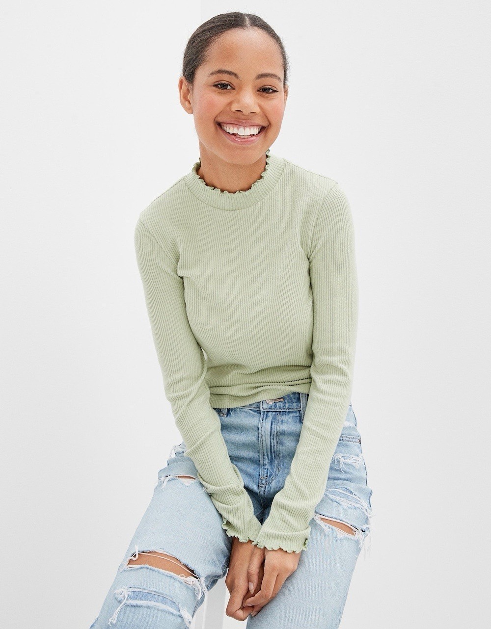 American Eagle Women\'s size XS ribbed mock neck lettuce-edge top