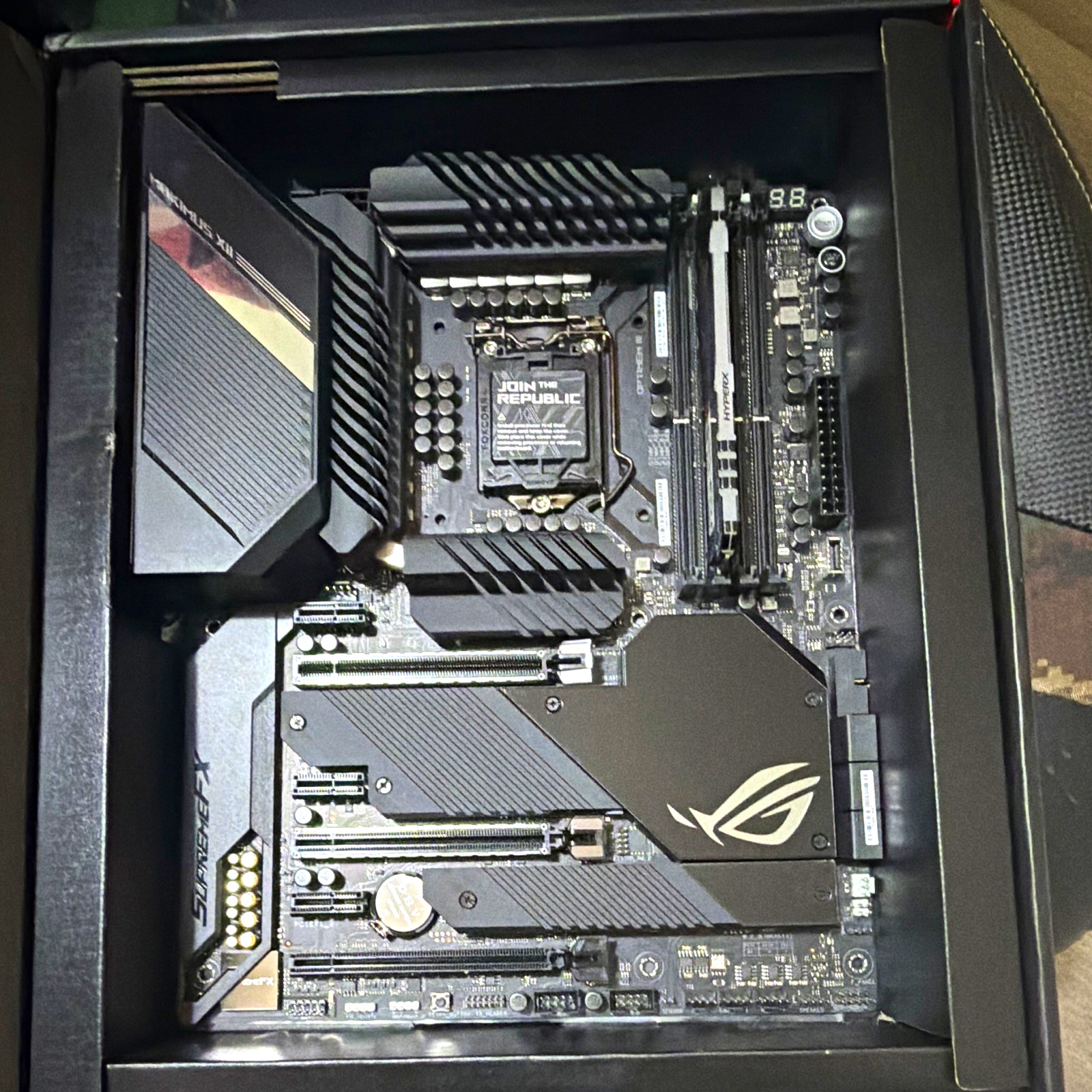 ASUS ROG Maximus XII Hero (Wi‑Fi) ATX Intel LGA1200 DDR4 Motherboard ASUS ROG Maximus XII Hero (Wi‑Fi) ATX Intel LGA1200 DDR4 Motherboard