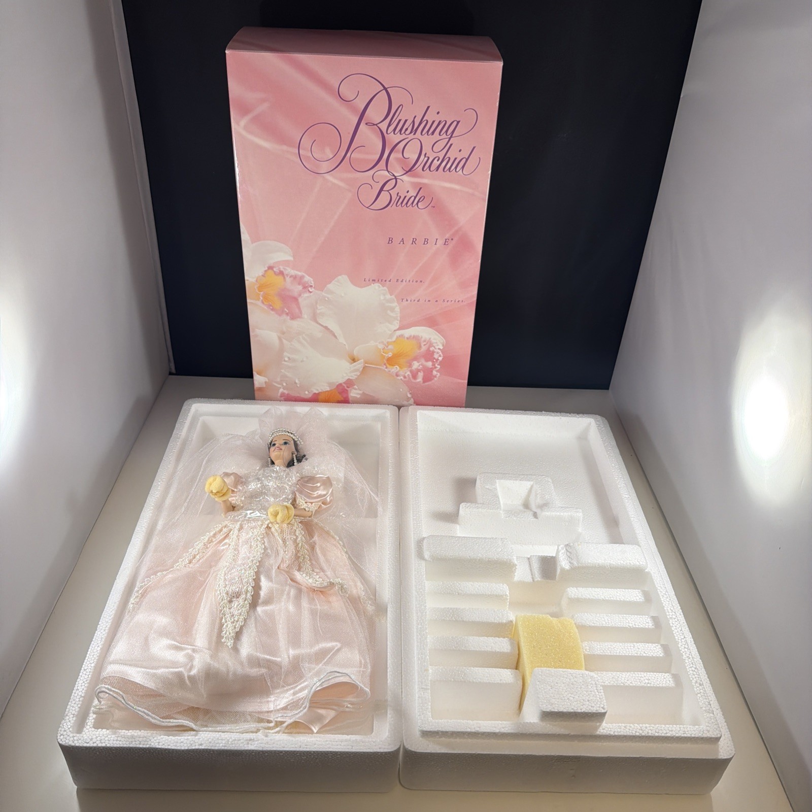 Vintage Mattel 1996 Wedding Flower Blushing Orchid Bride Porcelain Barbie #16962
